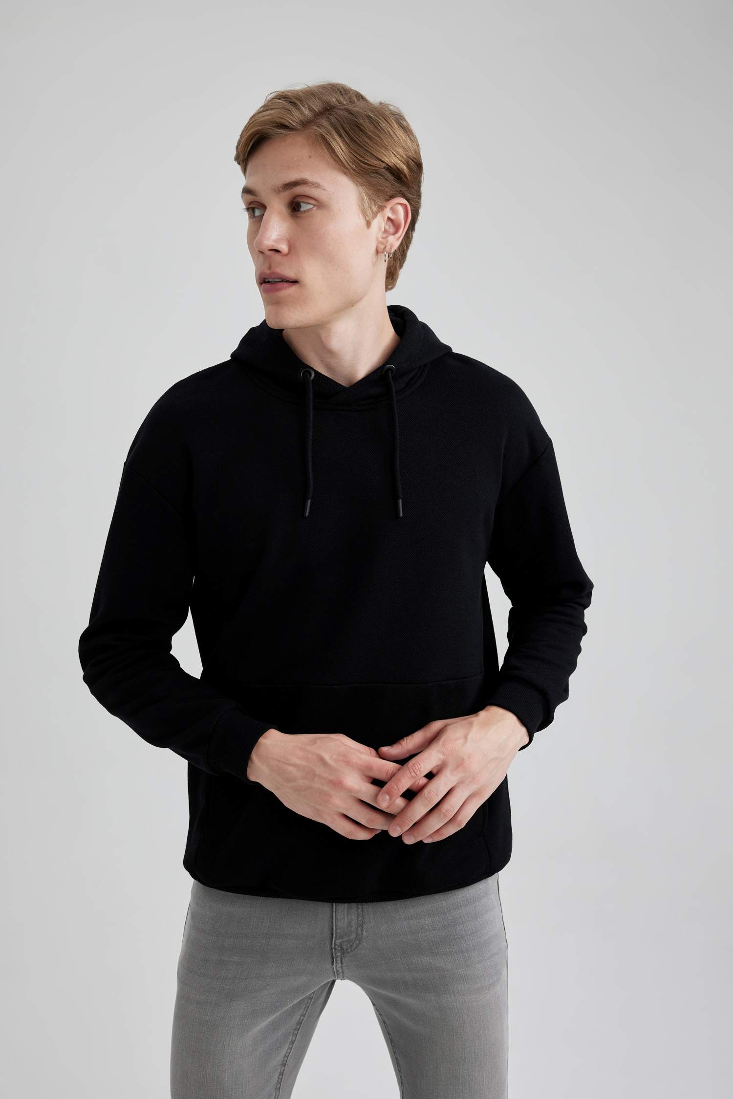 Boxy Fit Long Sleeve Sweatshirt