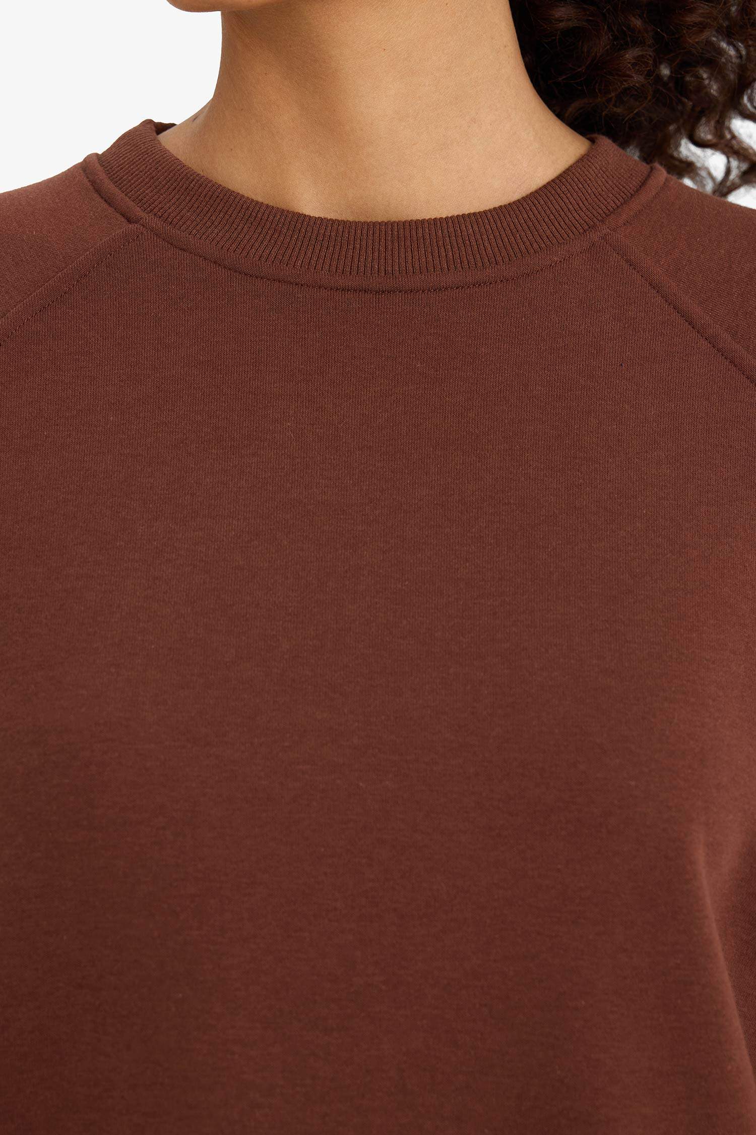 سويت شيرت اوفر سايز سادة تقيل بياخة مستديرة