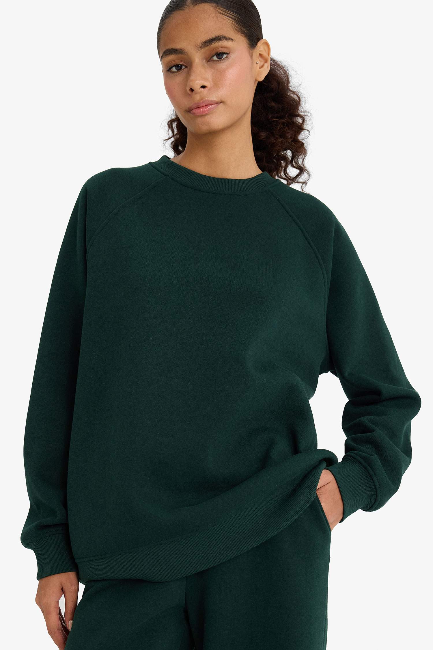 سويت شيرت اوفر سايز سادة تقيل بياخة مستديرة