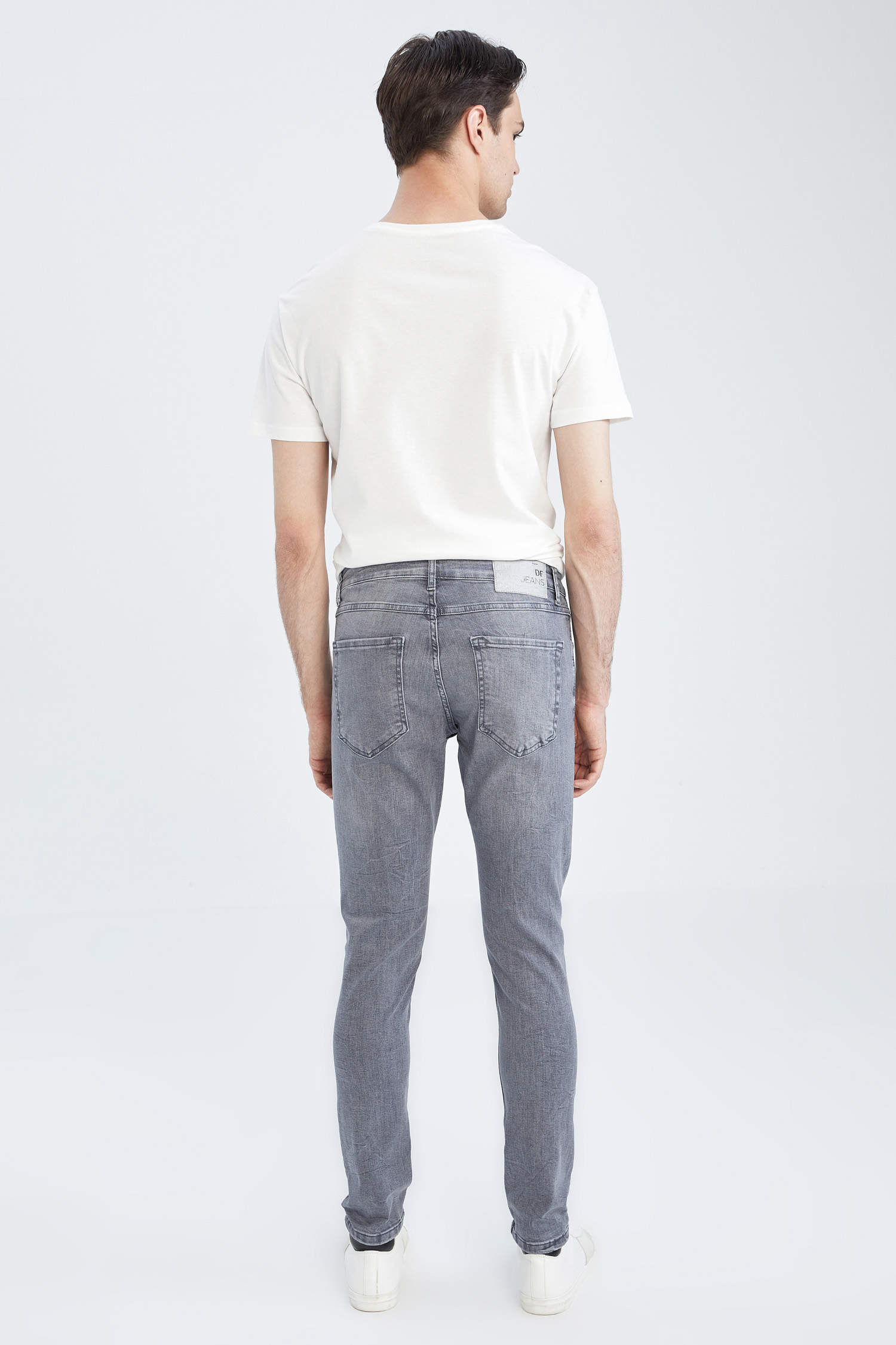Defacto Skinny Comfort Fit Yırtık Detaylı Jean Pantolon. 5
