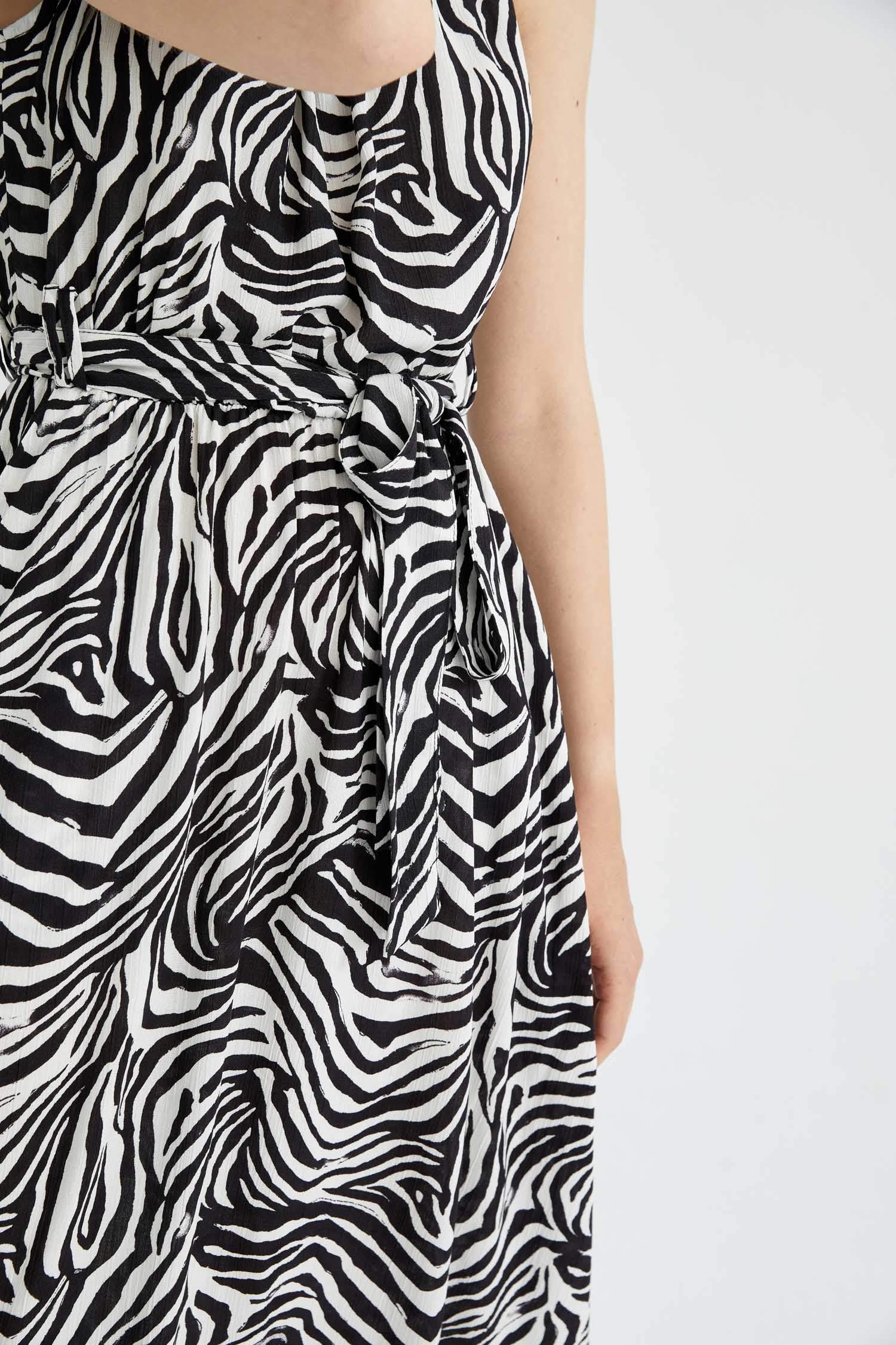 Defacto A Kesim Zebra Desenli Kuşaklı Krinkıl Midi Elbise. 8