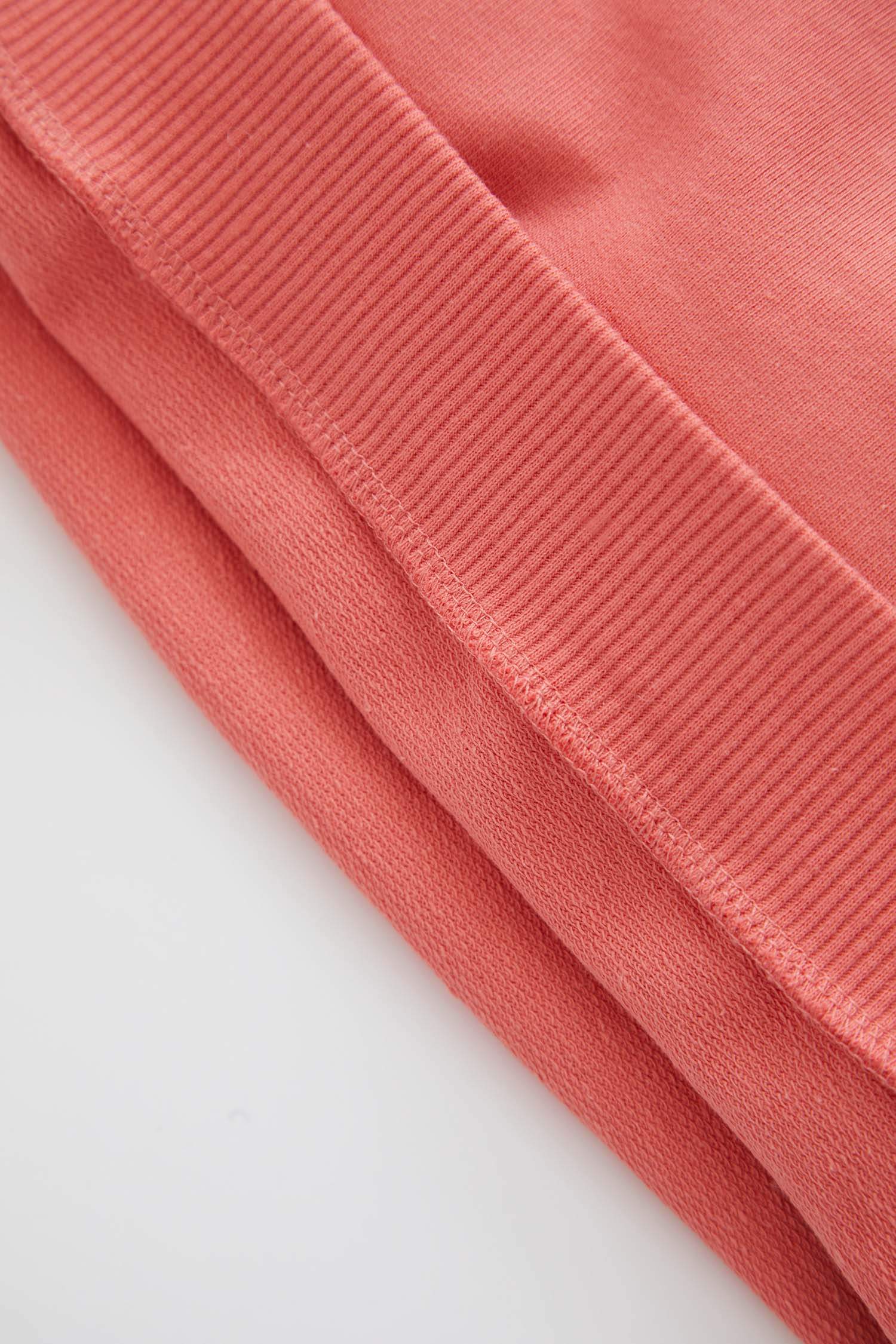 Свитшот стандартного кроя с круглым вырезом для девочек