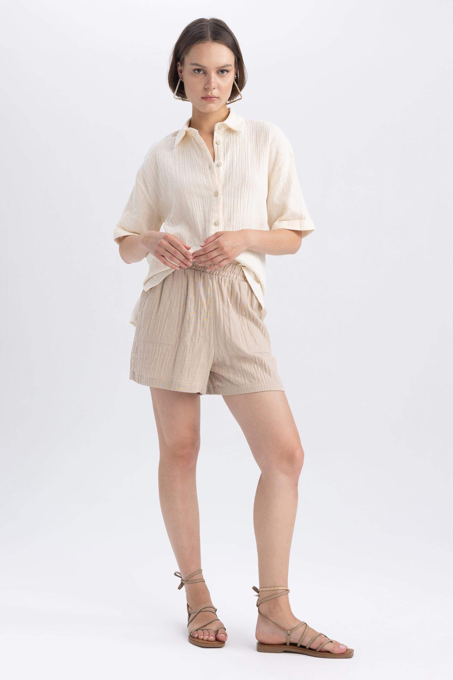 Short en mousseline taille normale à coupe régulière