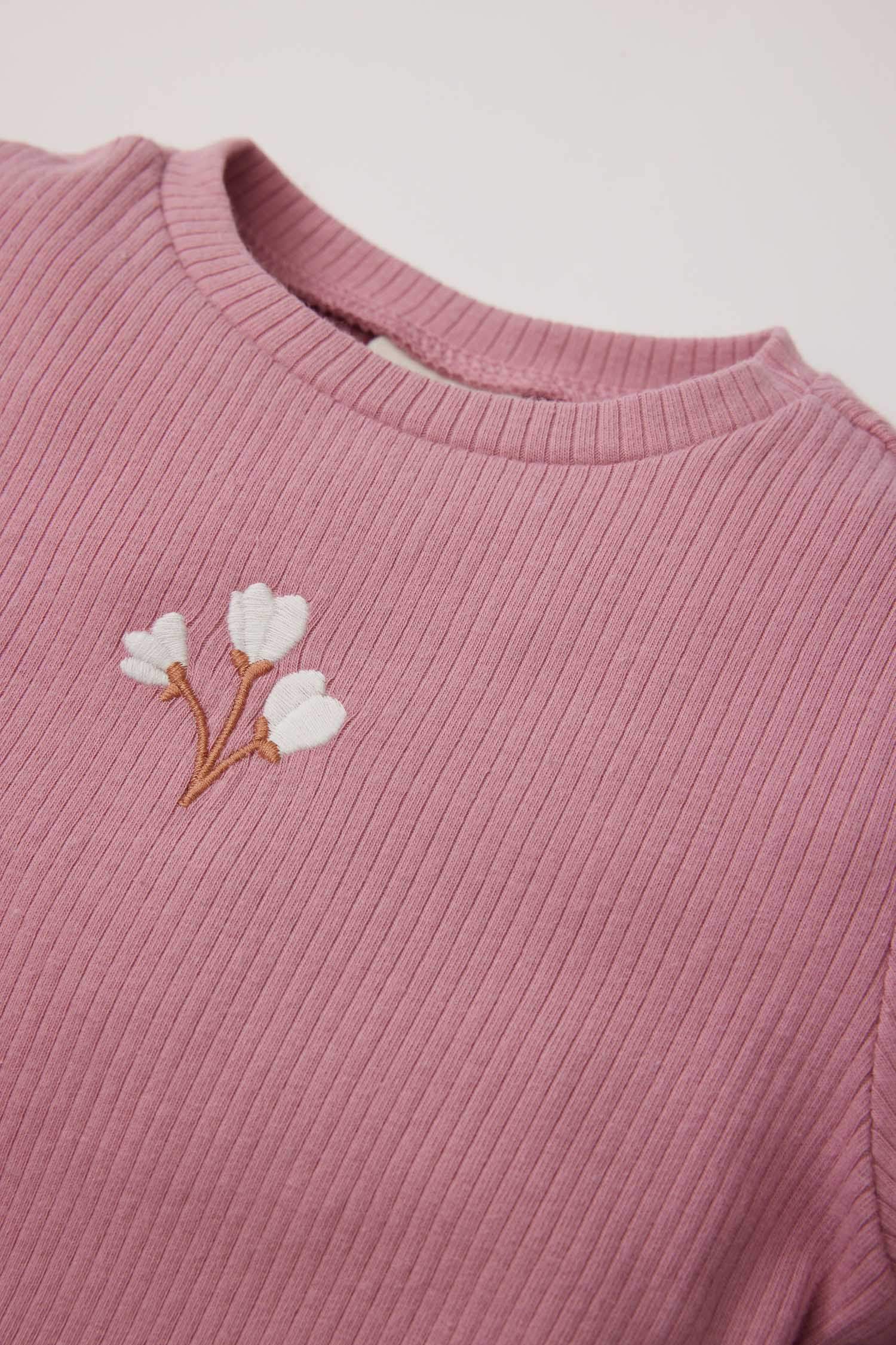 طقم تيشيرت بناتي مطبوع بأكمام طويلة و سروال