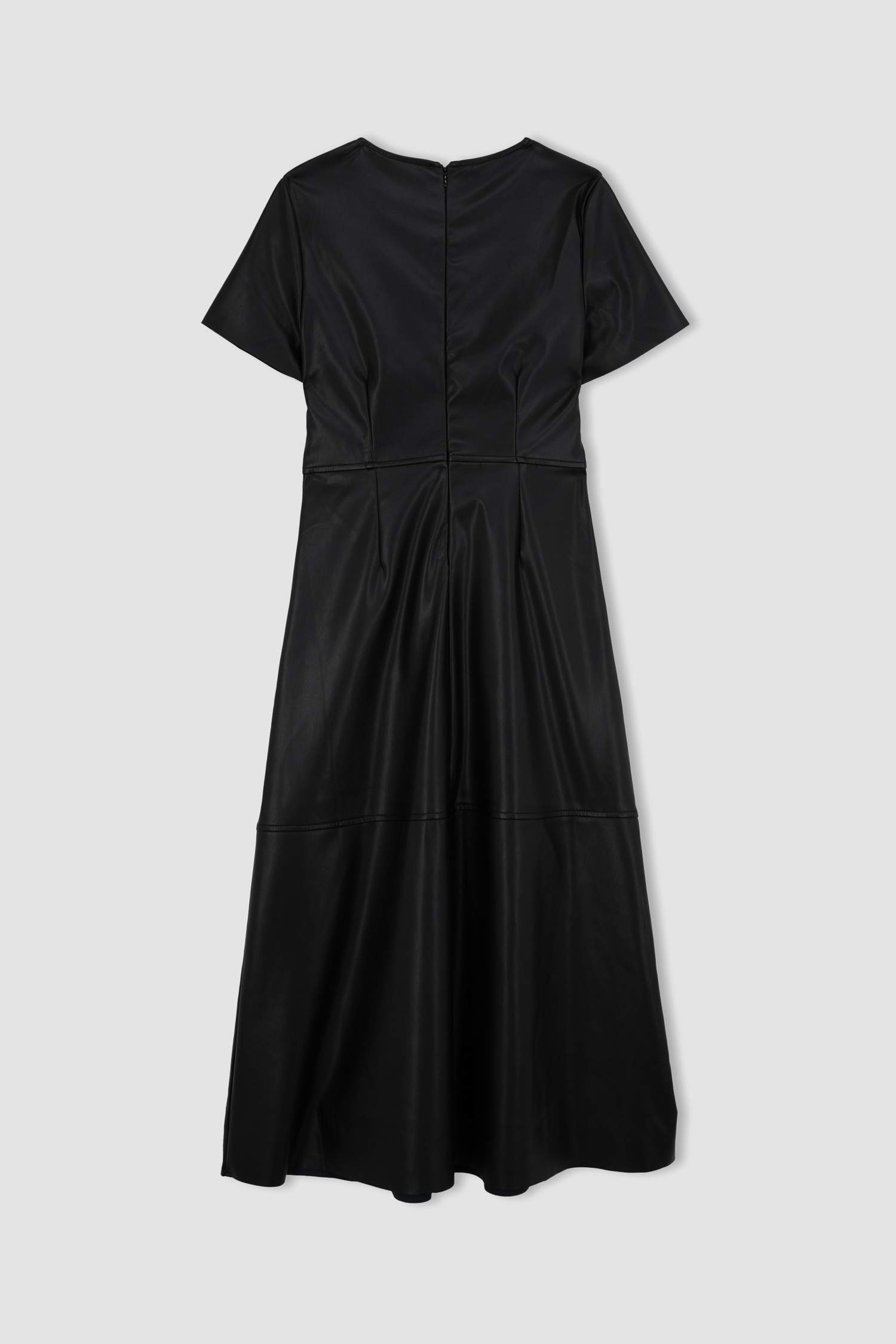 Платье миди А-силуэта из искусственной кожи