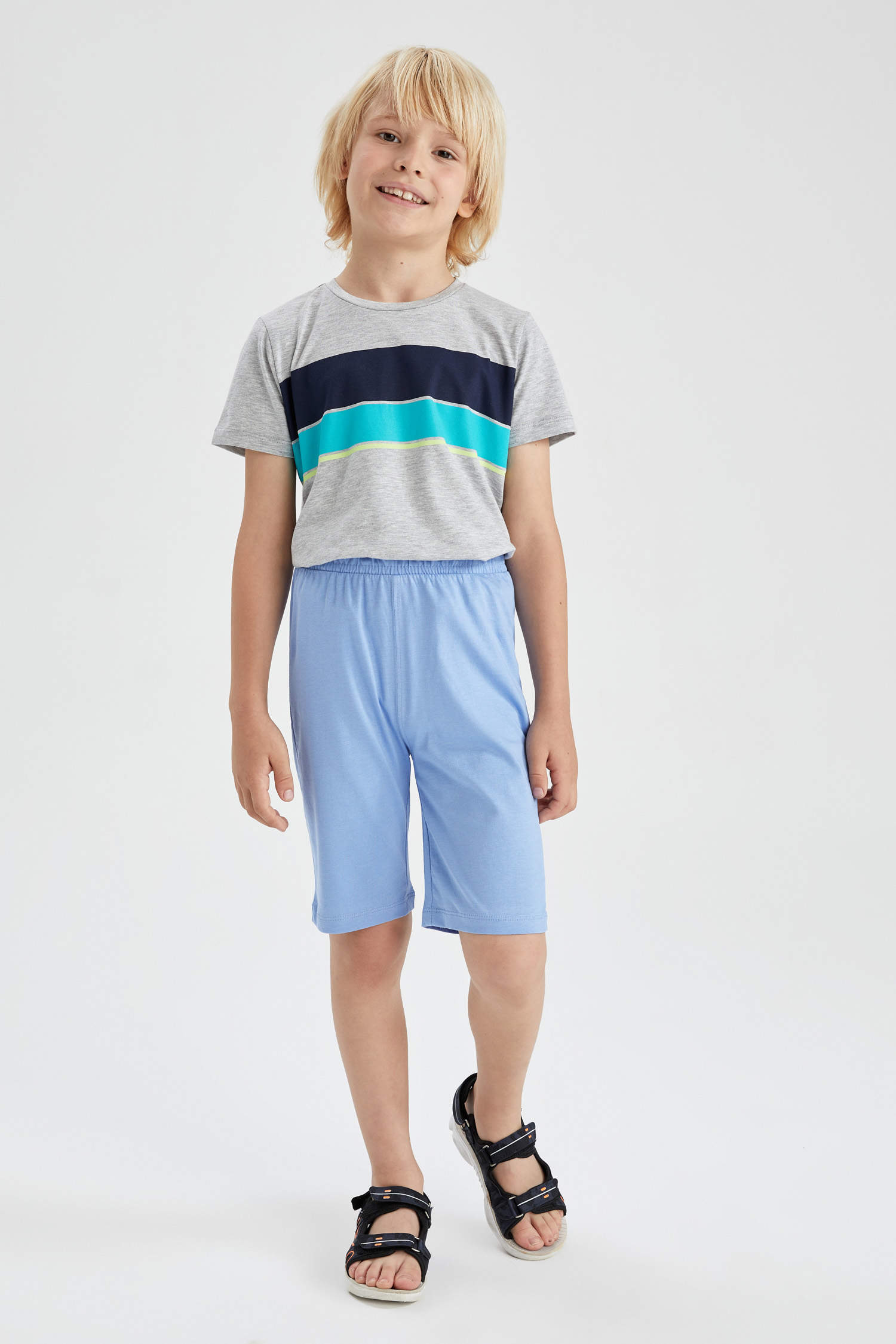 Blue BOYS & TEENS Boys Regular Fit Shorts 2541201 | DeFacto