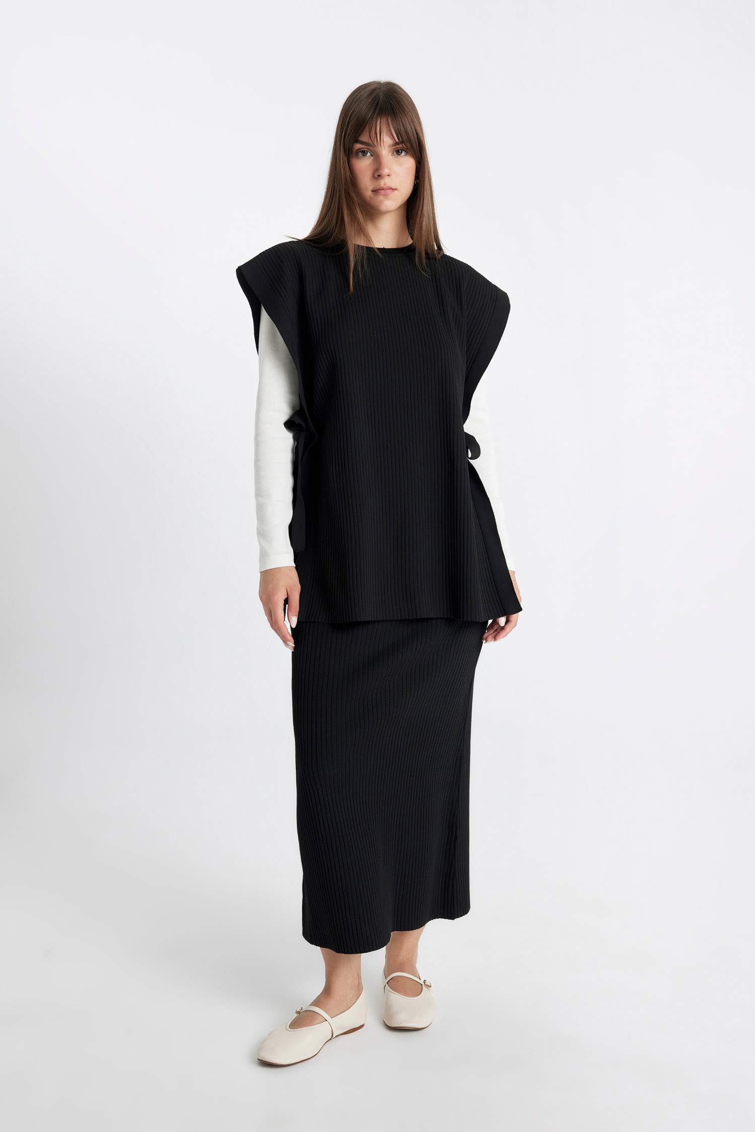 Regular Fit Bisiklet Yaka Basic Düz Yan Bağlamalı Triko Süveter