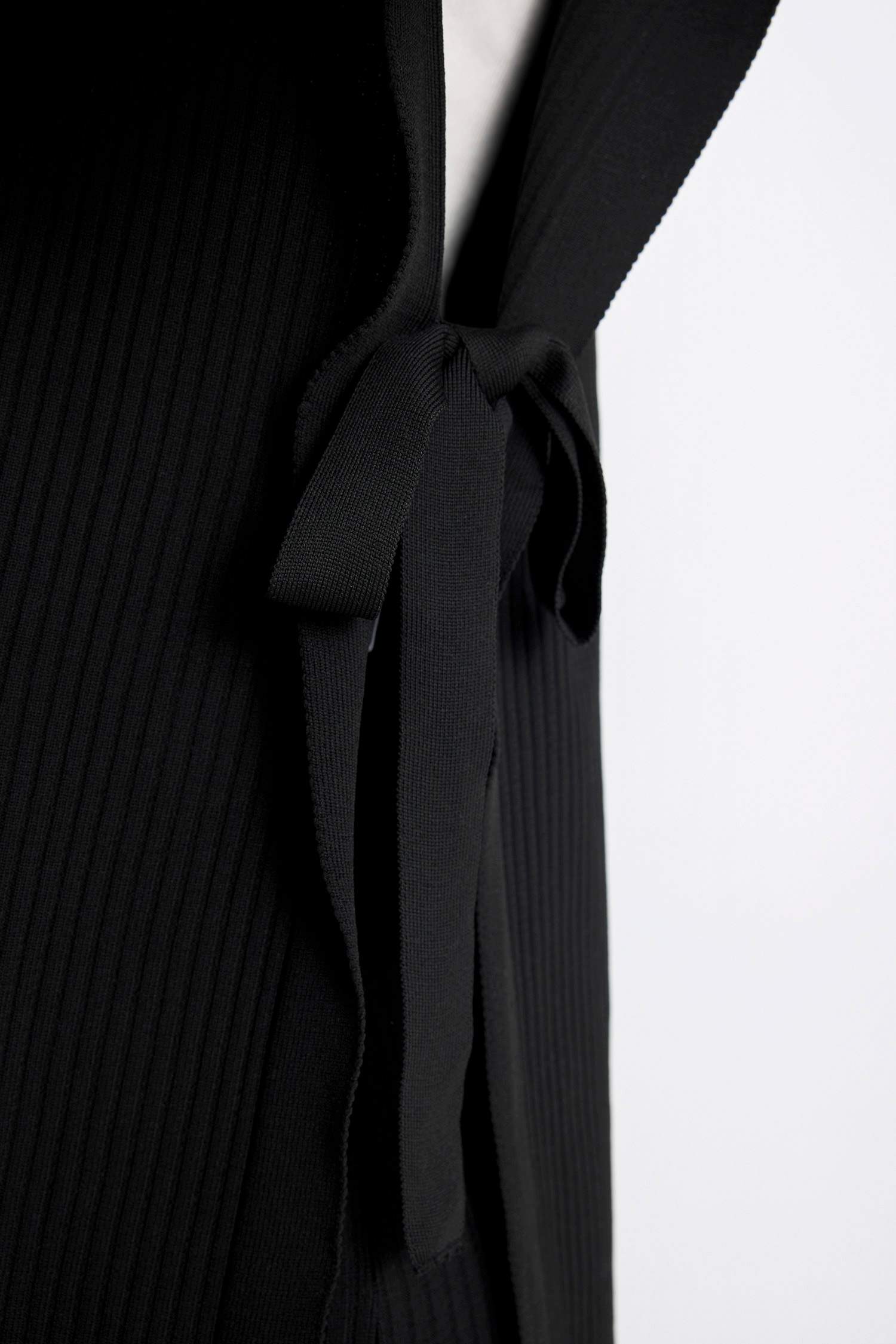 Regular Fit Bisiklet Yaka Basic Düz Yan Bağlamalı Triko Süveter