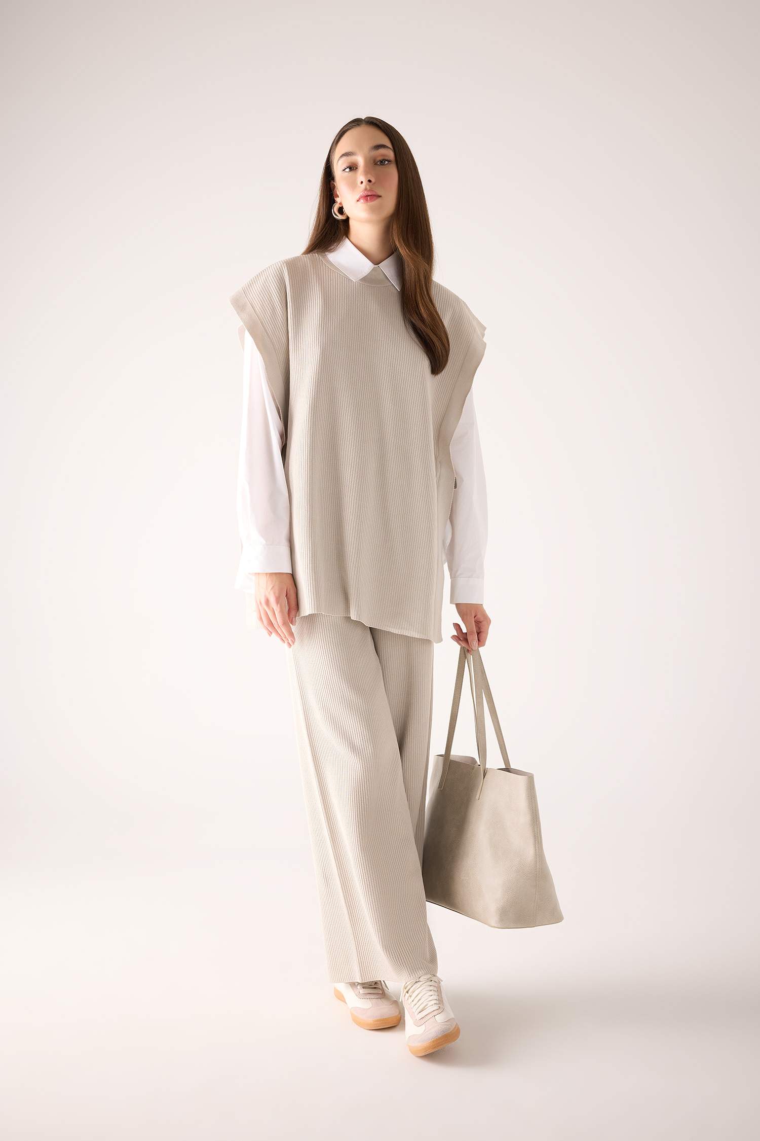 بنطلون تريكو بيزك قصة مريحة