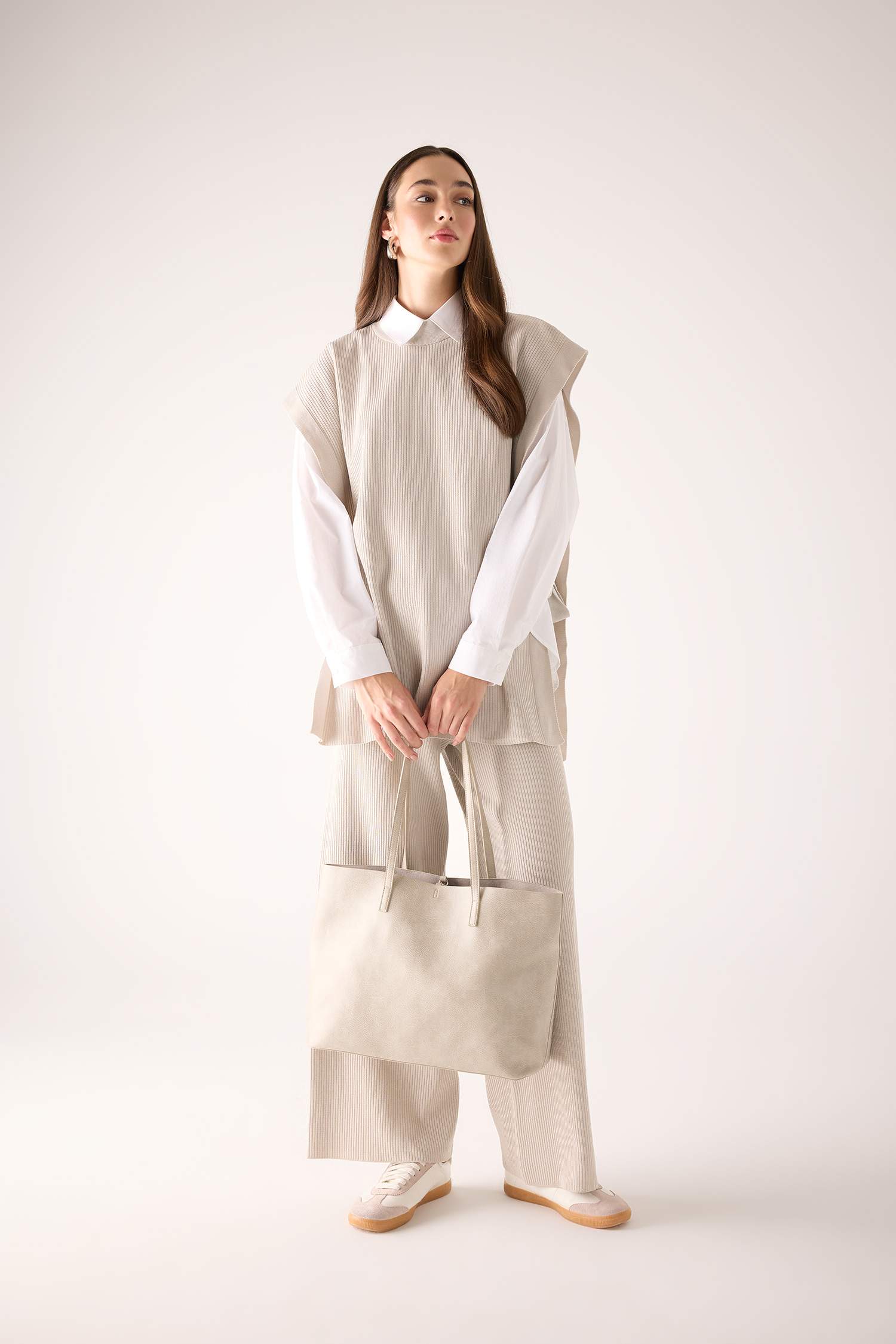 بنطلون تريكو بيزك قصة مريحة