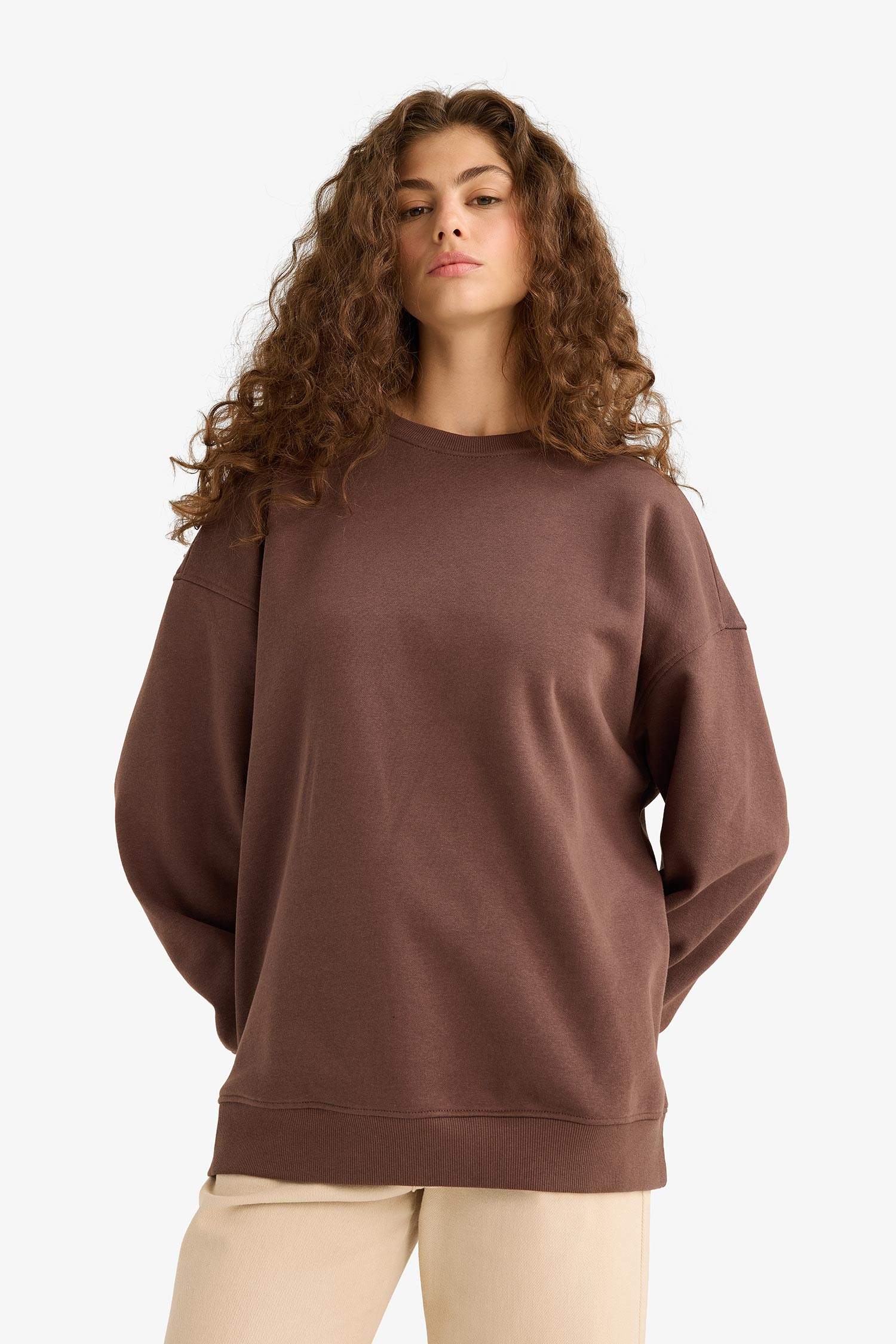 سويت شيرت اوفر سايز تقيل بياخة مستديرة