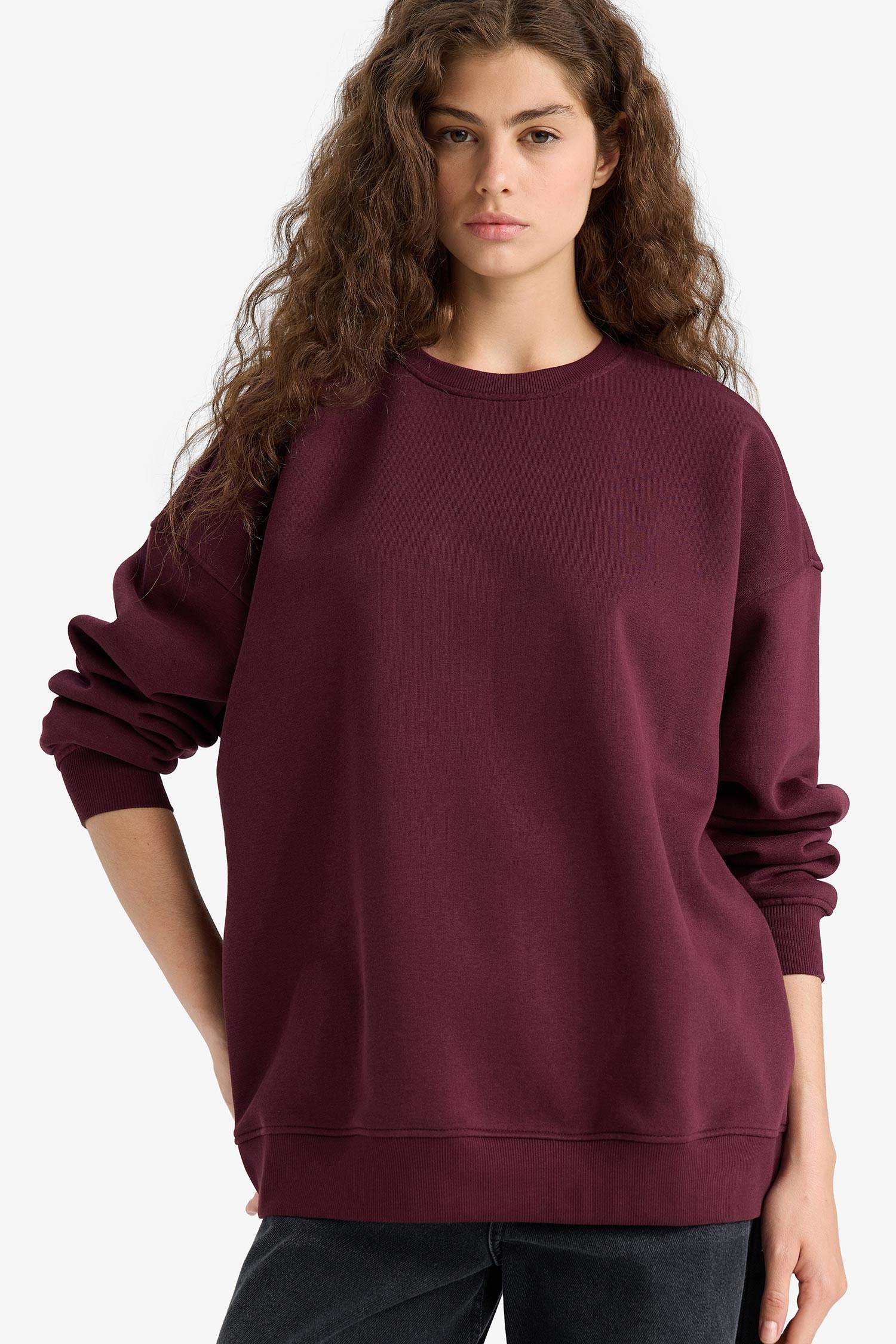 سويت شيرت اوفر سايز تقيل بياخة مستديرة