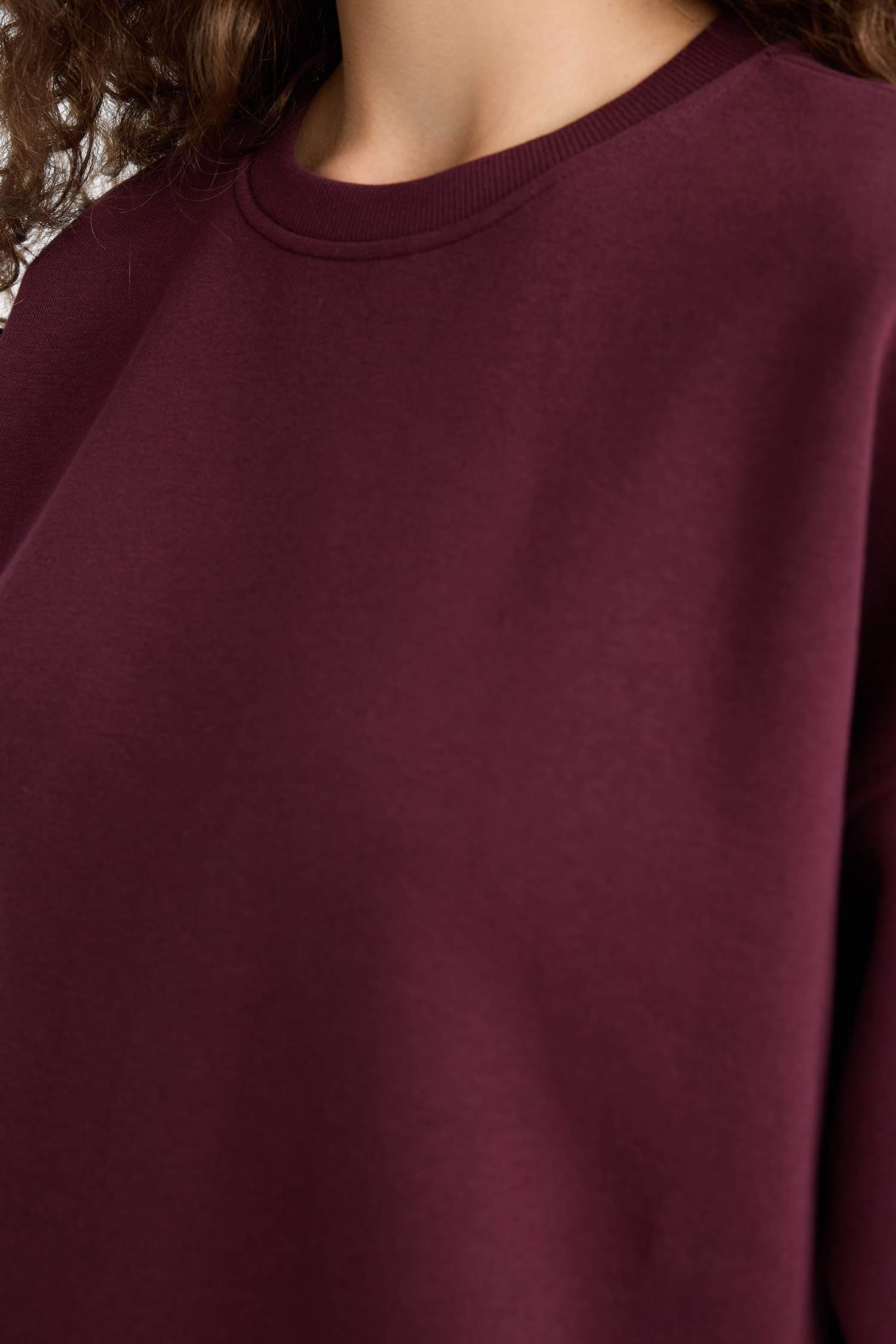 سويت شيرت اوفر سايز تقيل بياخة مستديرة