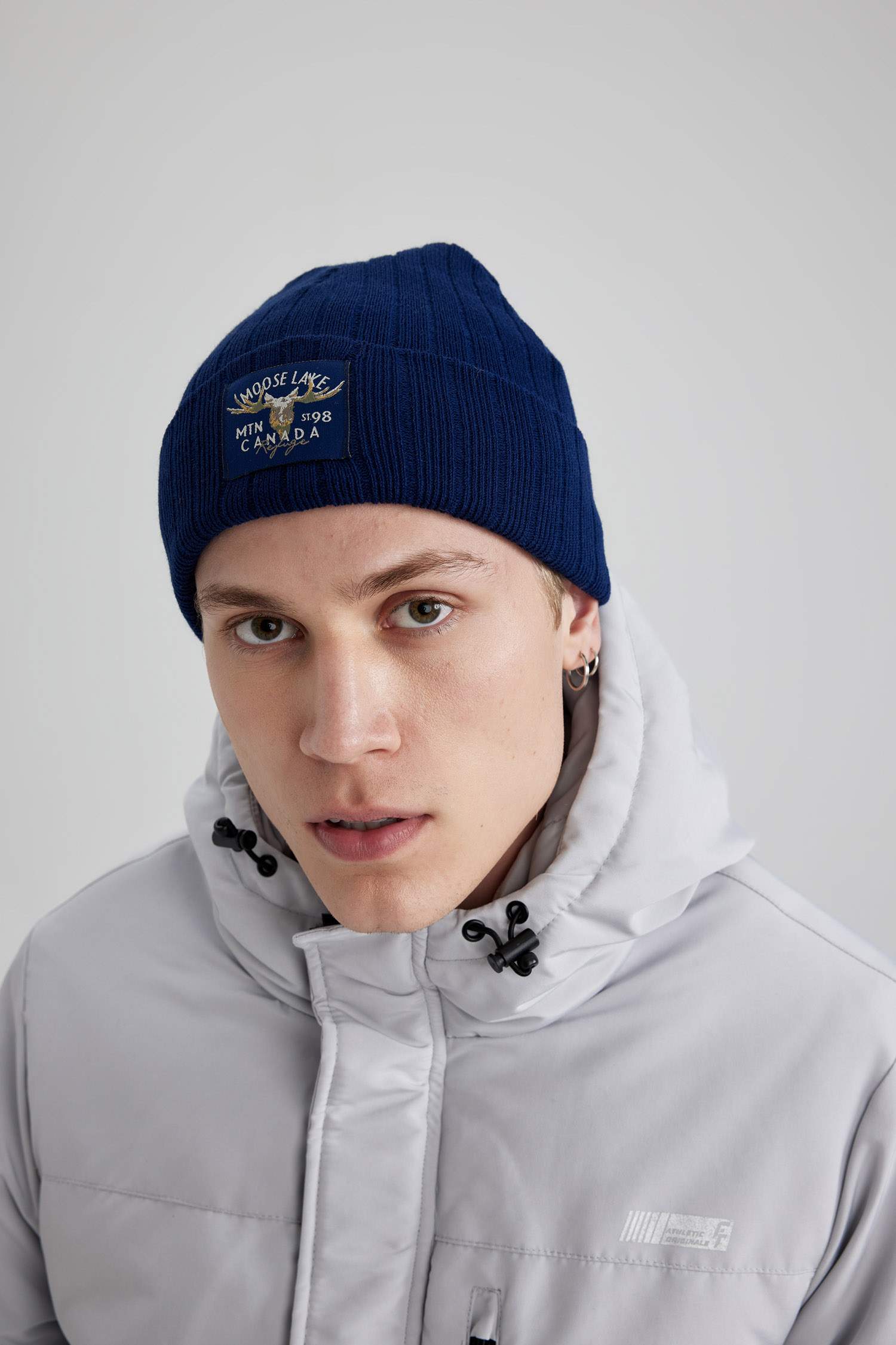 Шапка для чоловіків