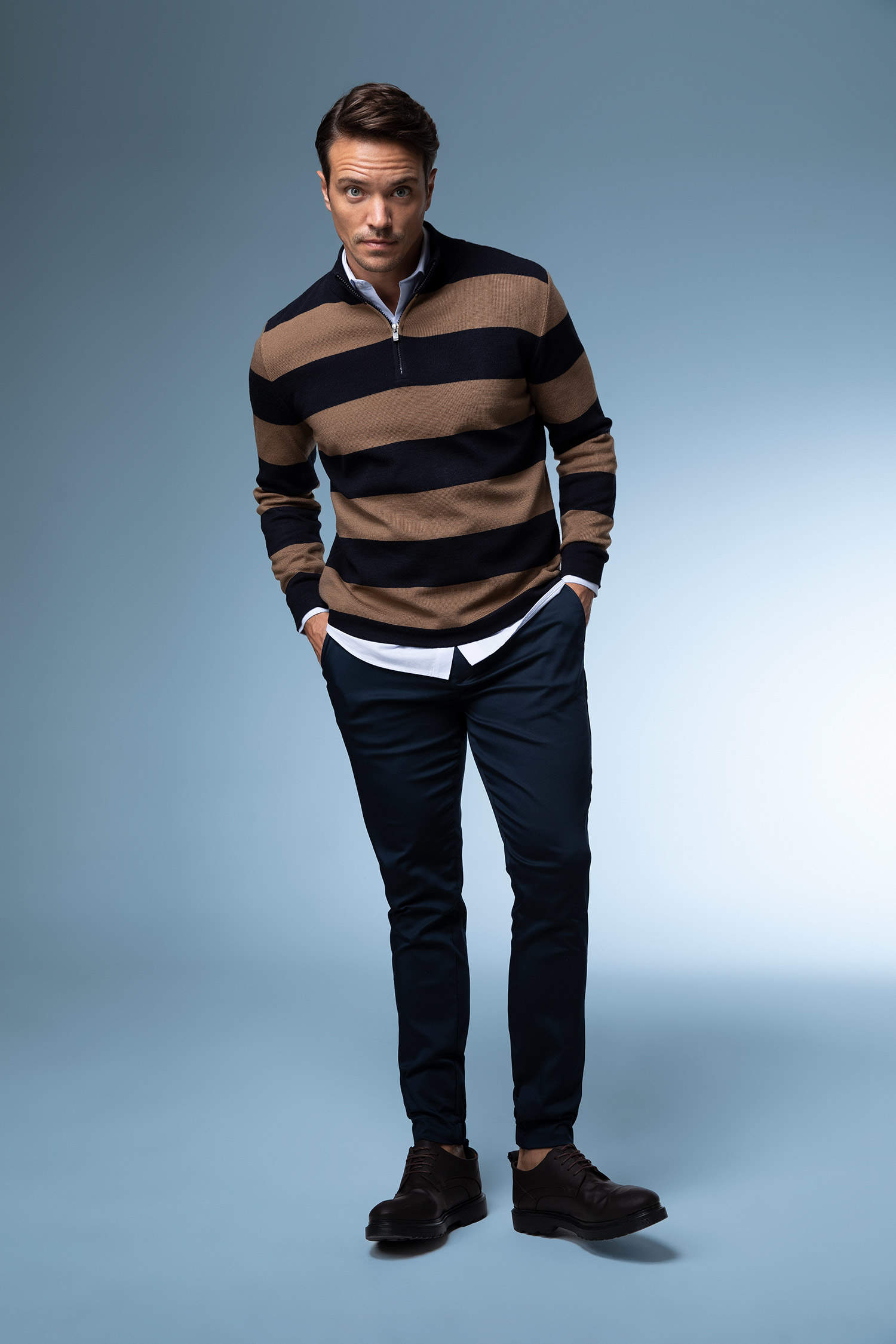 Navy MAN Slim Fit Straight Collar Line Patterned Knitwear Sweater 2533342 |  DeFacto