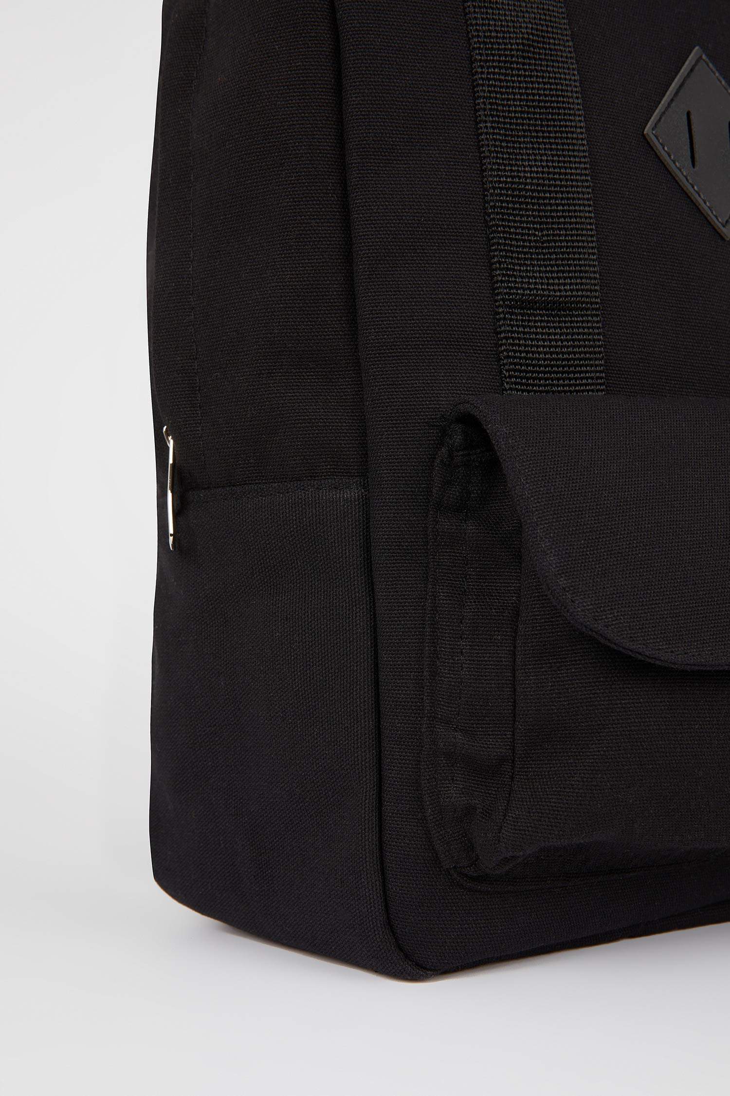 Әйелдерге арқақоржын