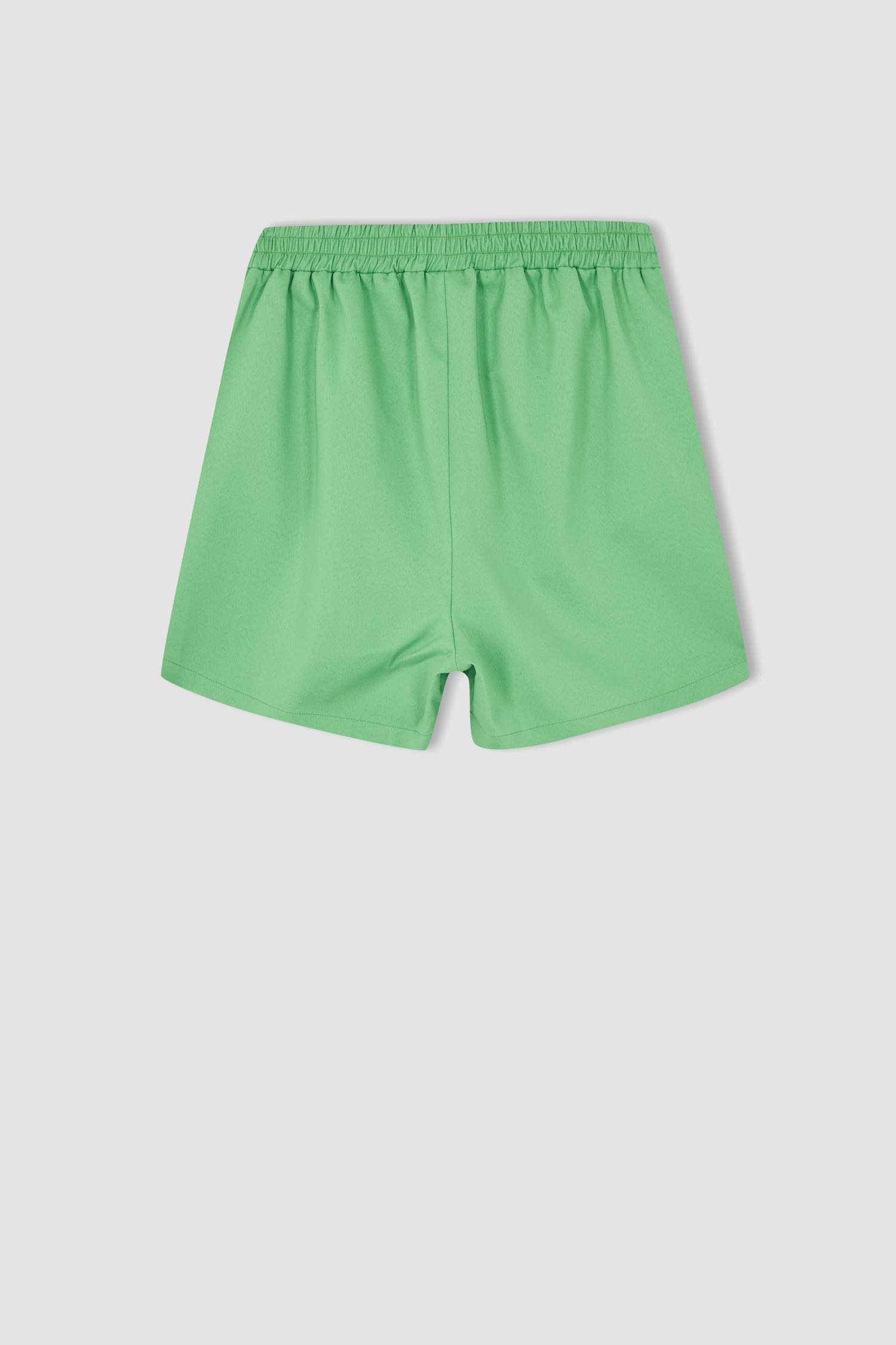 Шорти стандартного крою з кишенями для жінок