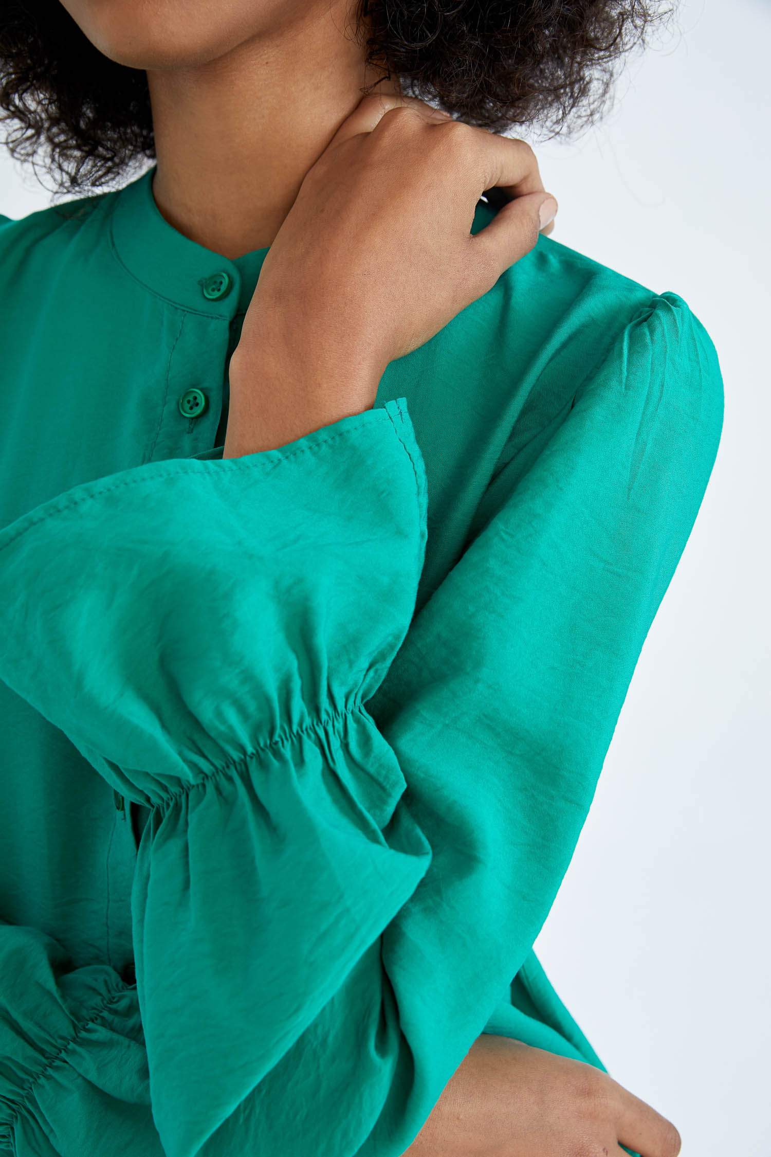 تونيك قصة عادية بياقة مستديرة