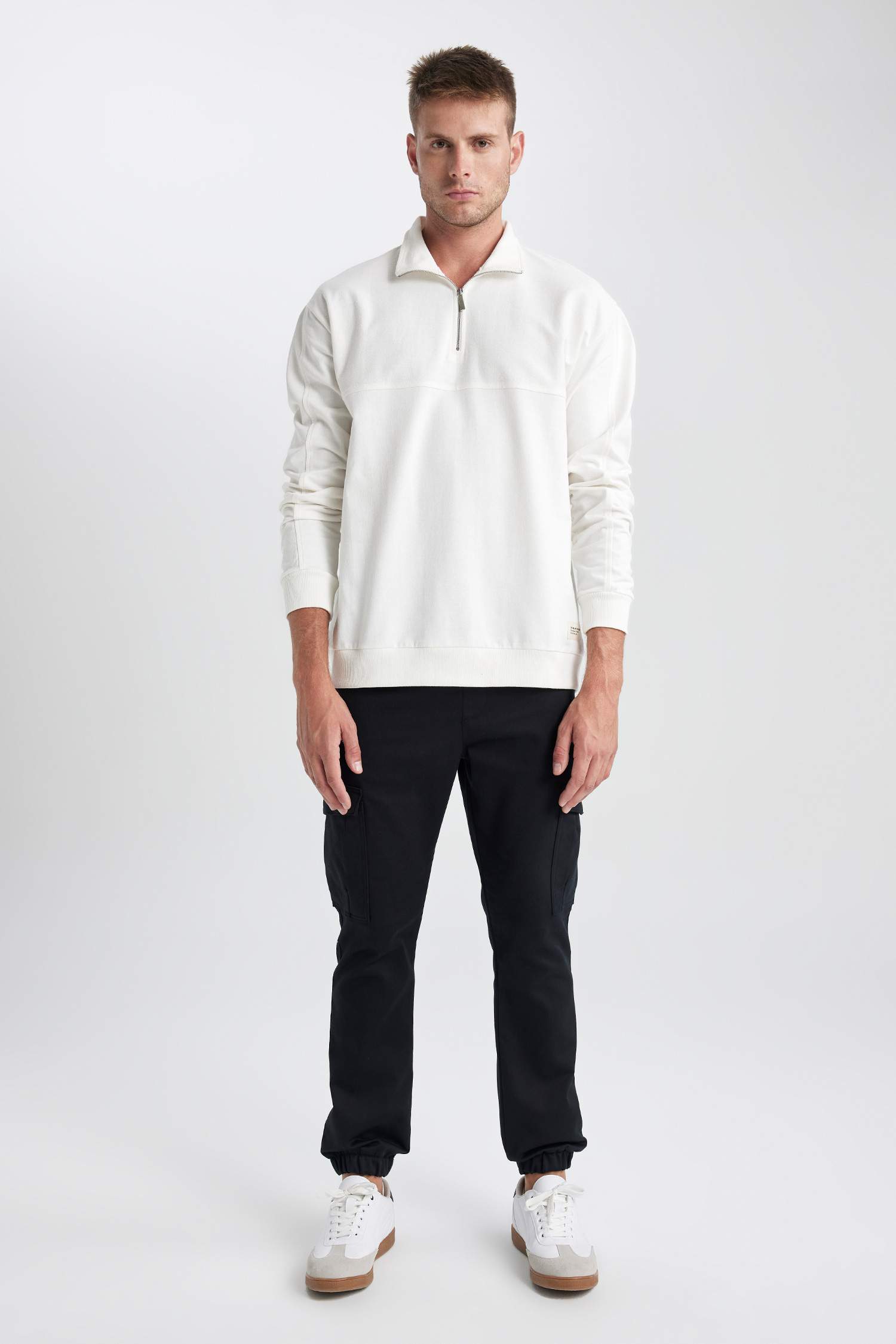 Relax Fit Long Sleeve Sweatshirt