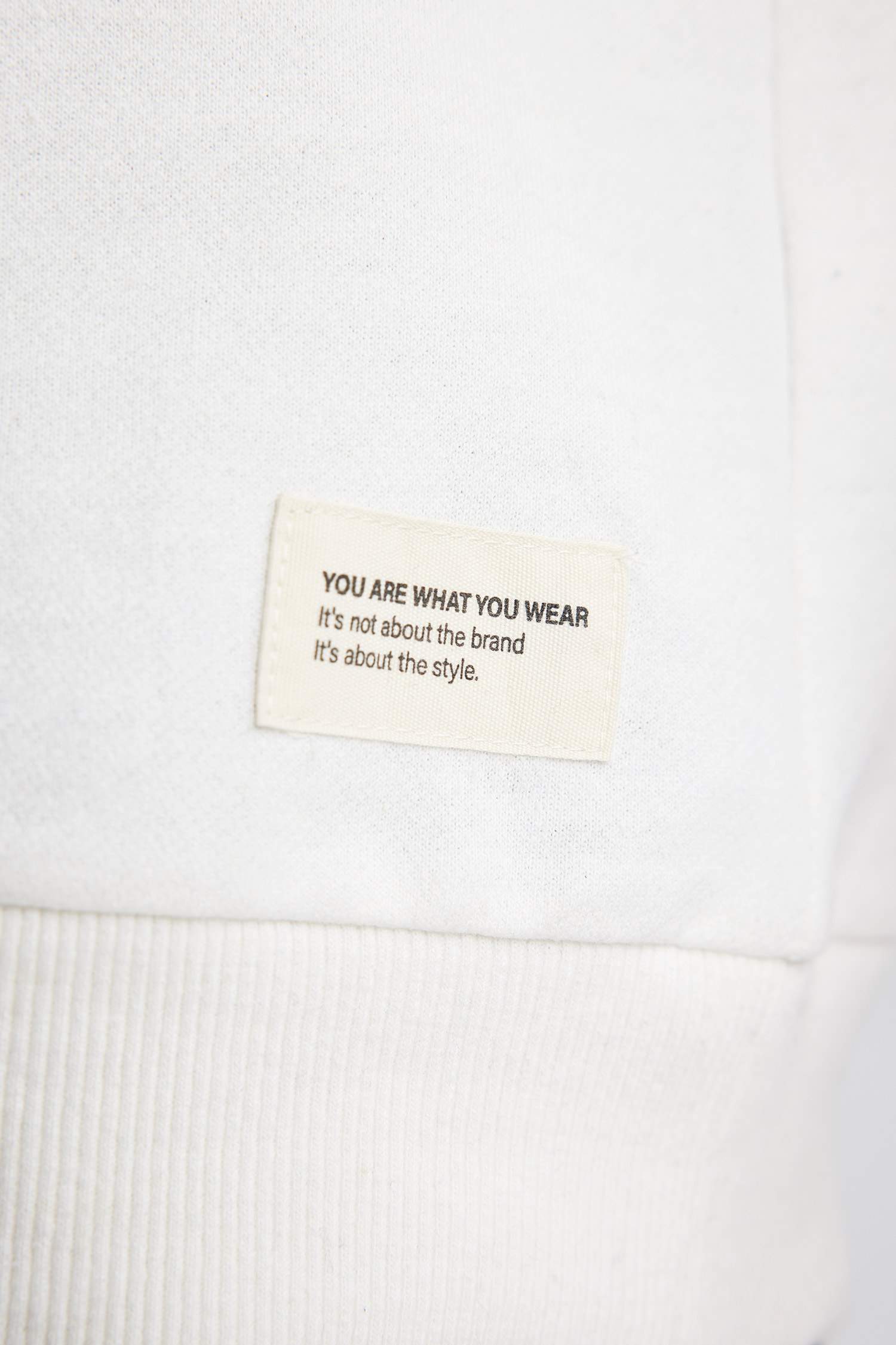 Relax Fit Long Sleeve Sweatshirt