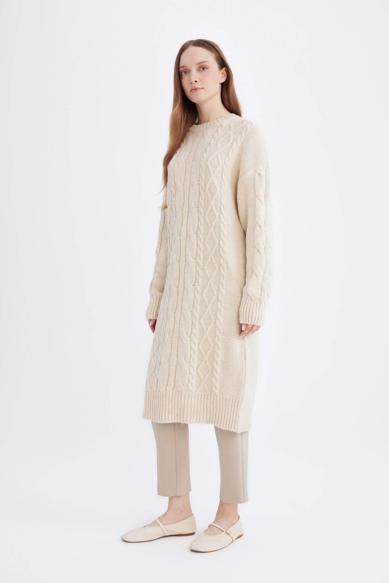 Regular Fit Bisiklet Yaka Saç Örgü Desenli Basic Düz Uzun Kollu Midi Triko Elbise