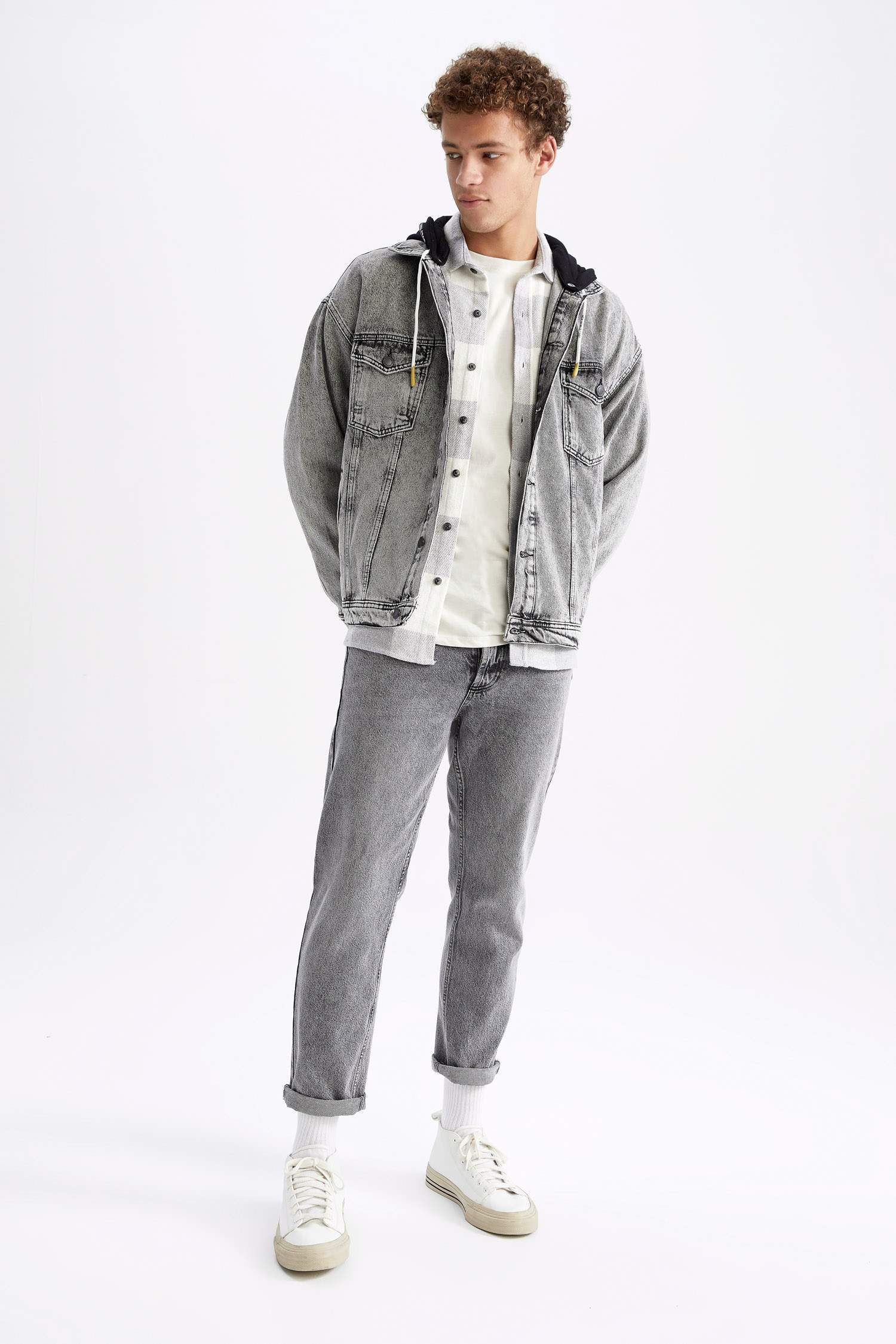 Oversize Geniş Kalıp Kapüşonlu Ceket