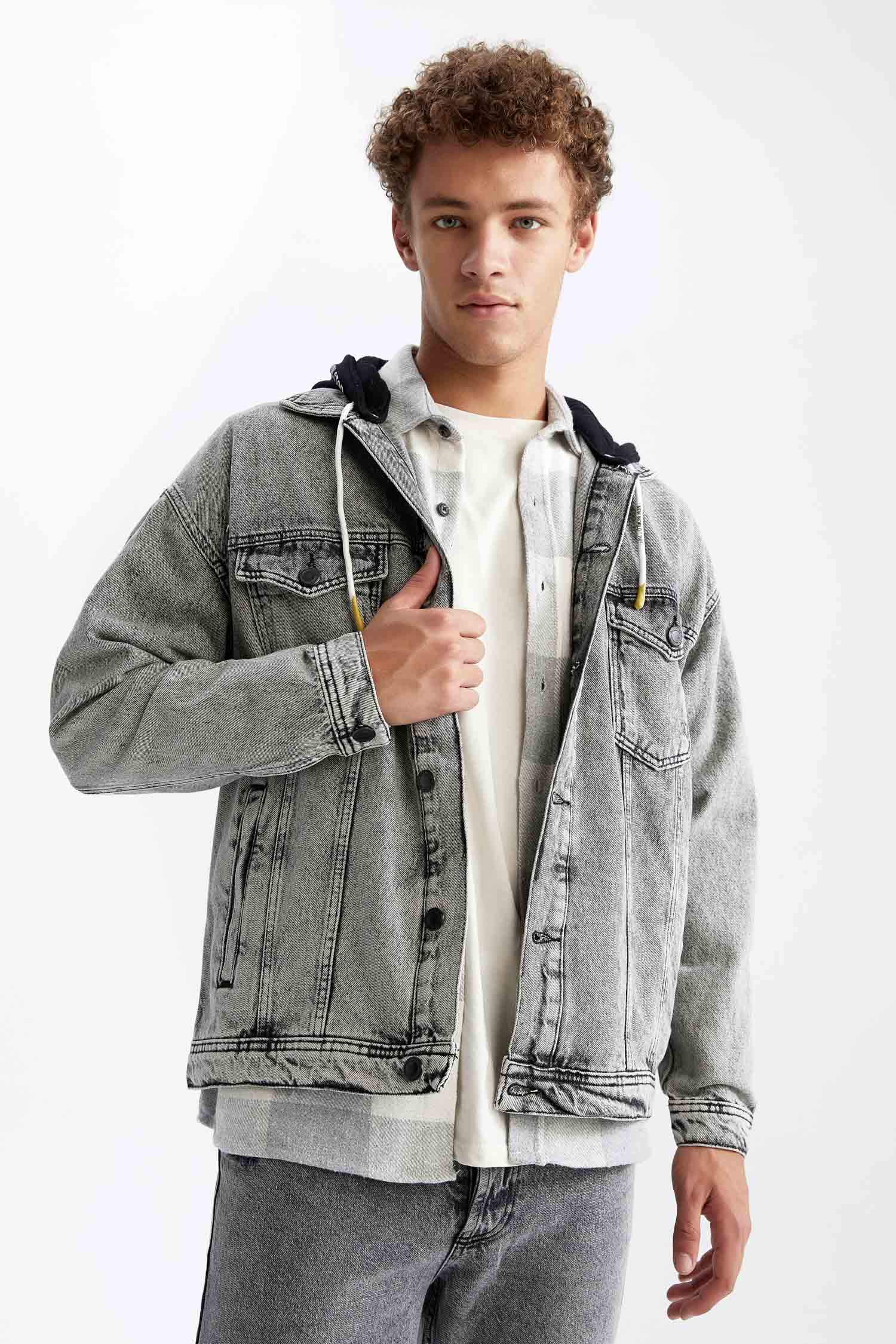 Oversize Geniş Kalıp Kapüşonlu Ceket