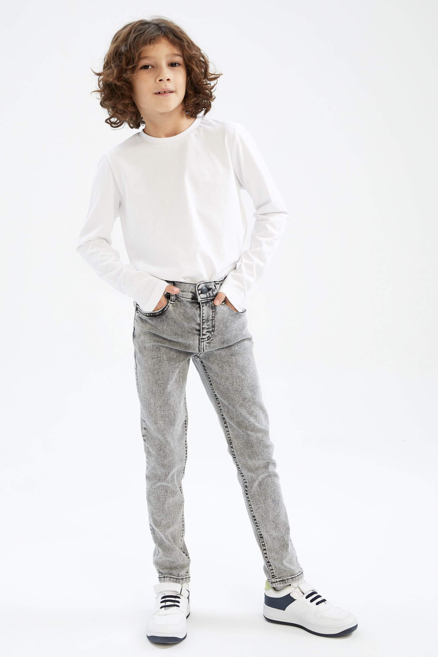 Grey Boys & Teens Boy Slim Fit Jean Pant 2729006 | DeFacto