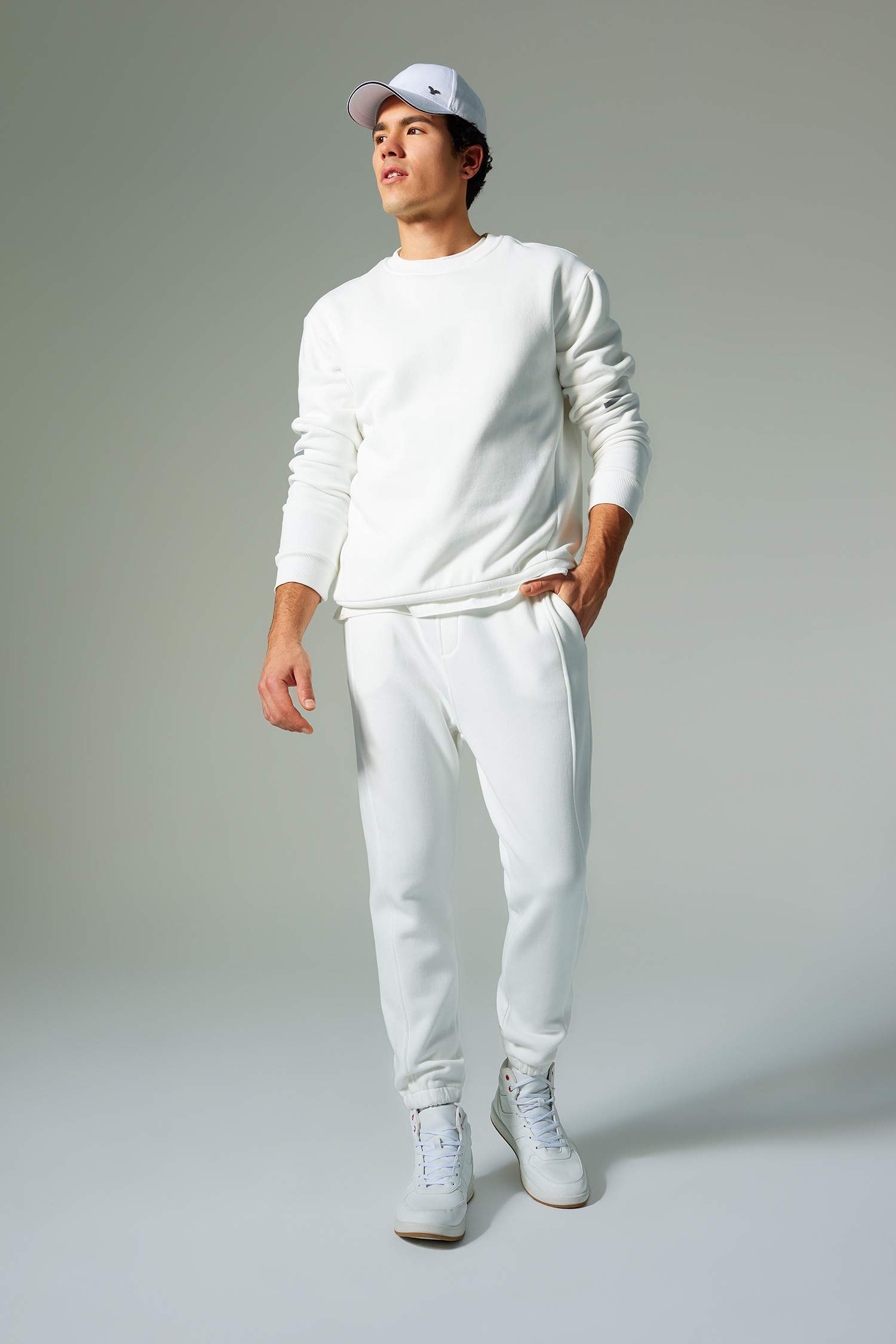 стандарт пішім риб хем 3 көтерілген жіп Джоггер