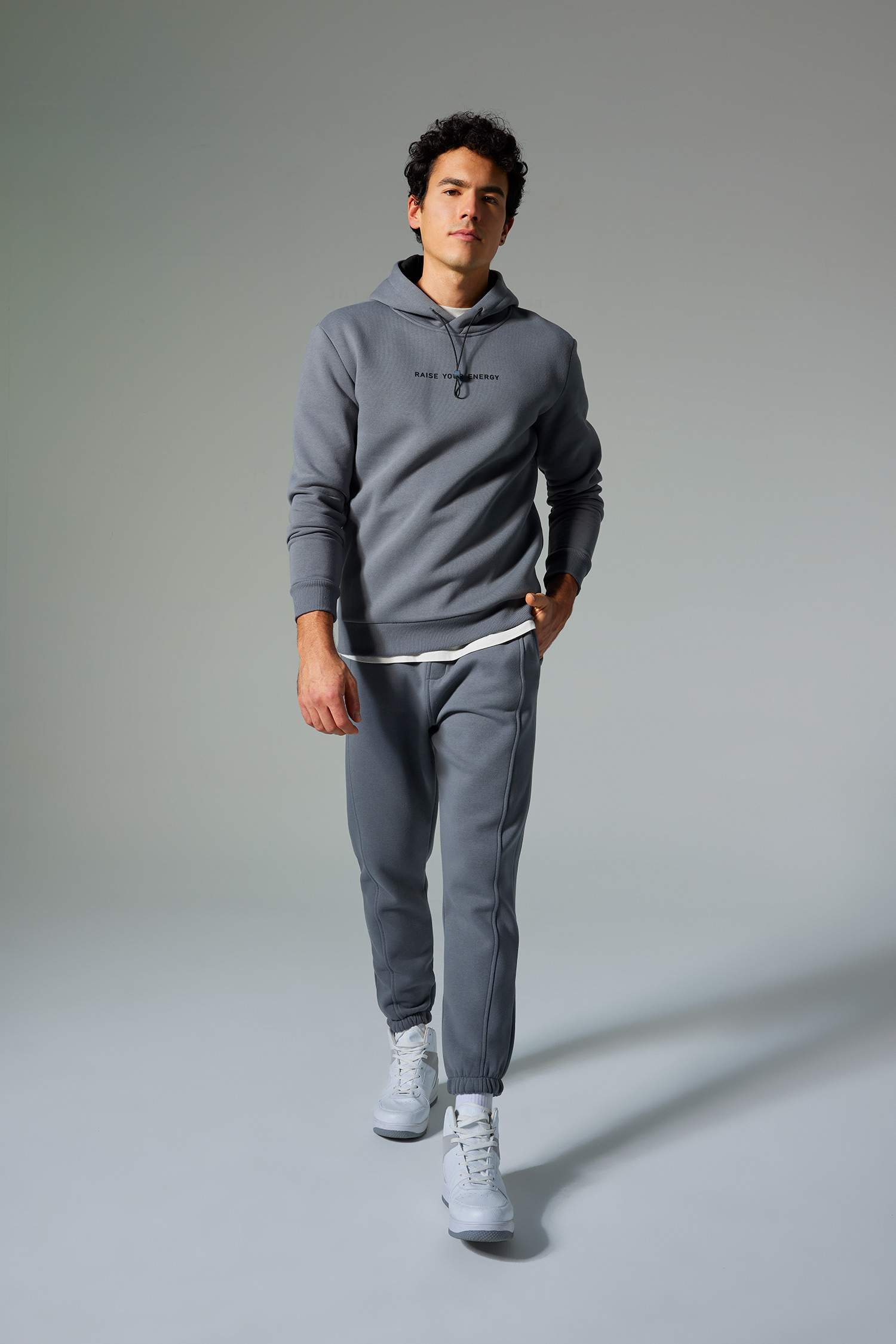 стандарт пішім риб хем 3 көтерілген жіп Джоггер