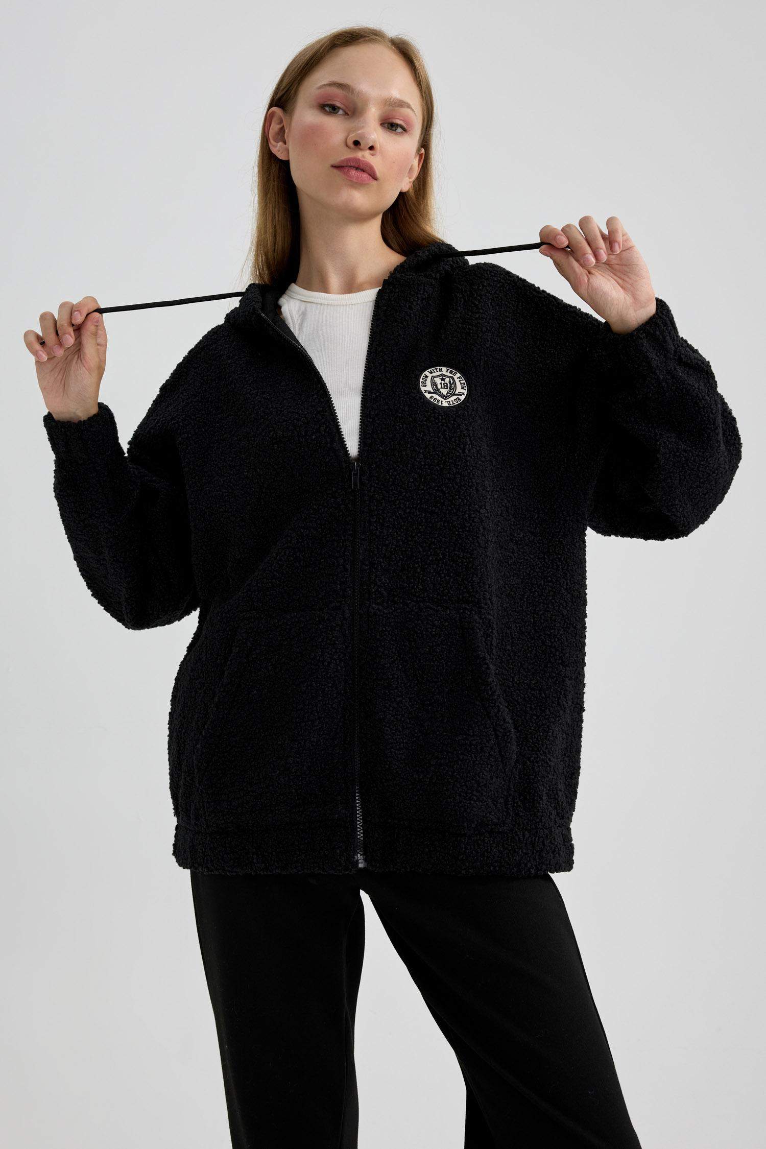 Cardigan Pelucheux à Capuche Coupe Oversize