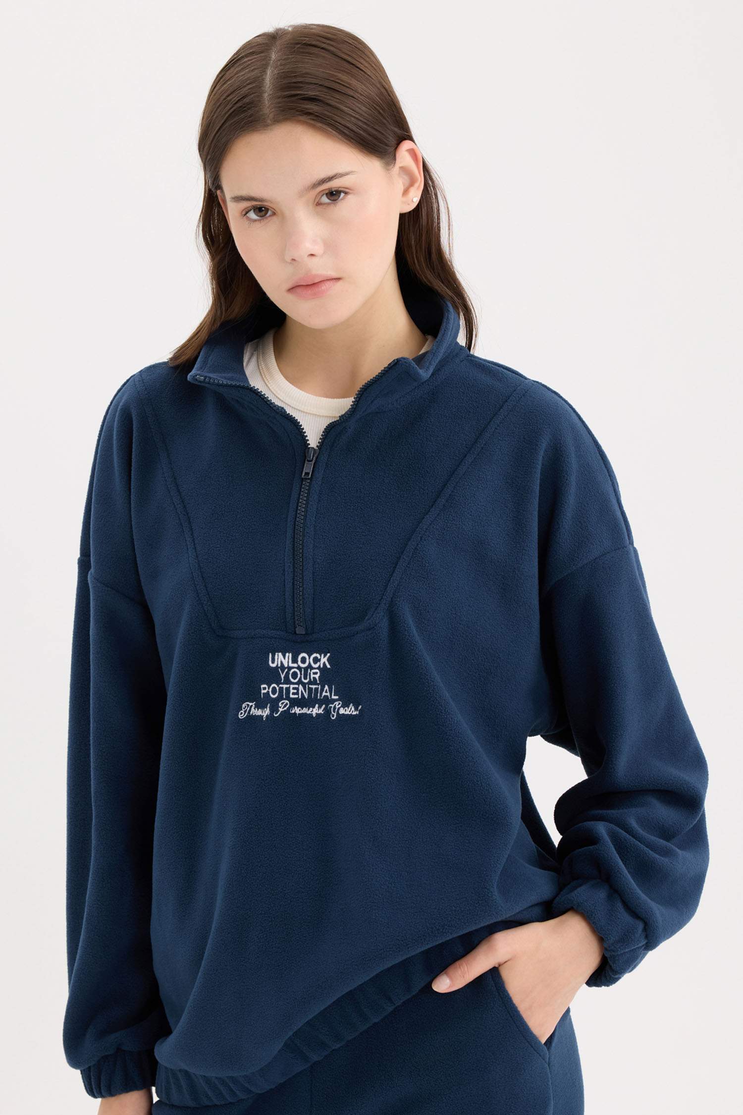 Oversize Fit Long Sleeve Sweatshirt