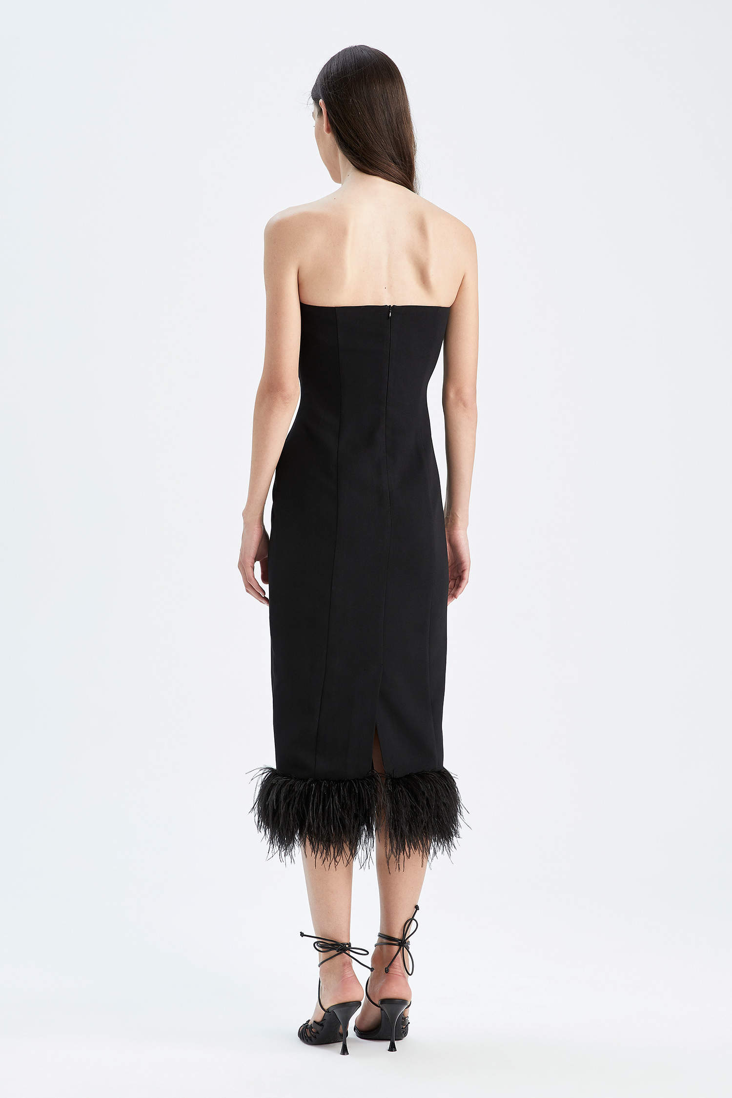 Defacto Nihan Peker Tasarım Straplez Tüy Detaylı Midi Elbise. 7