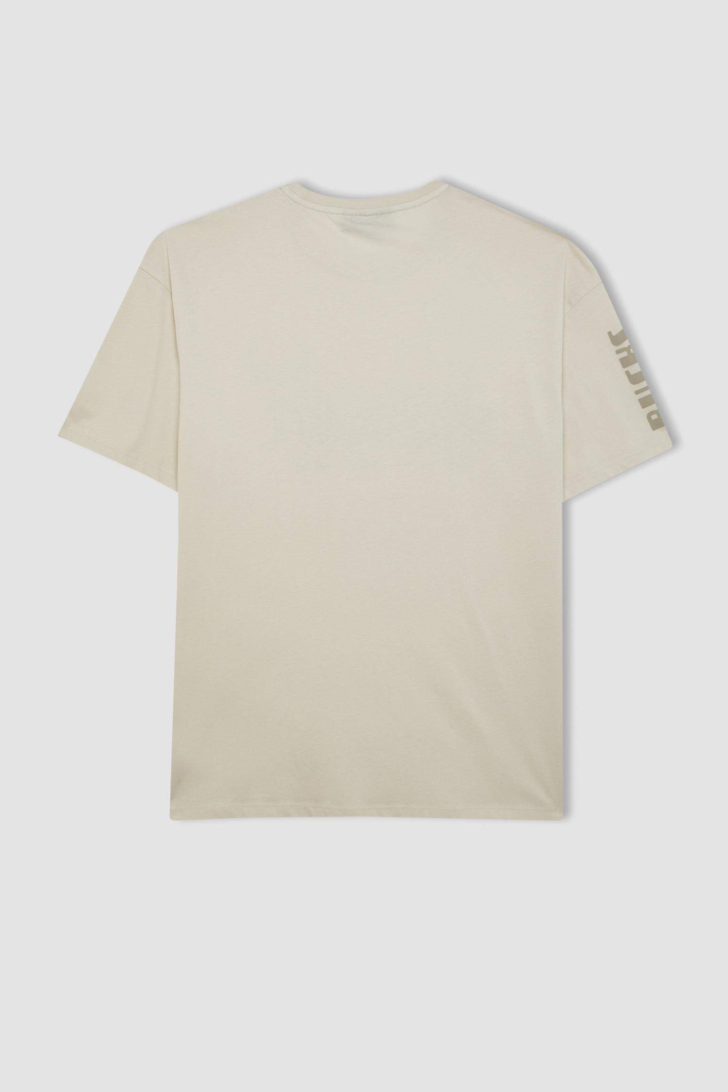 تي شيرت قصة مريحة بياقة مستديرة من ميلووكي باكس