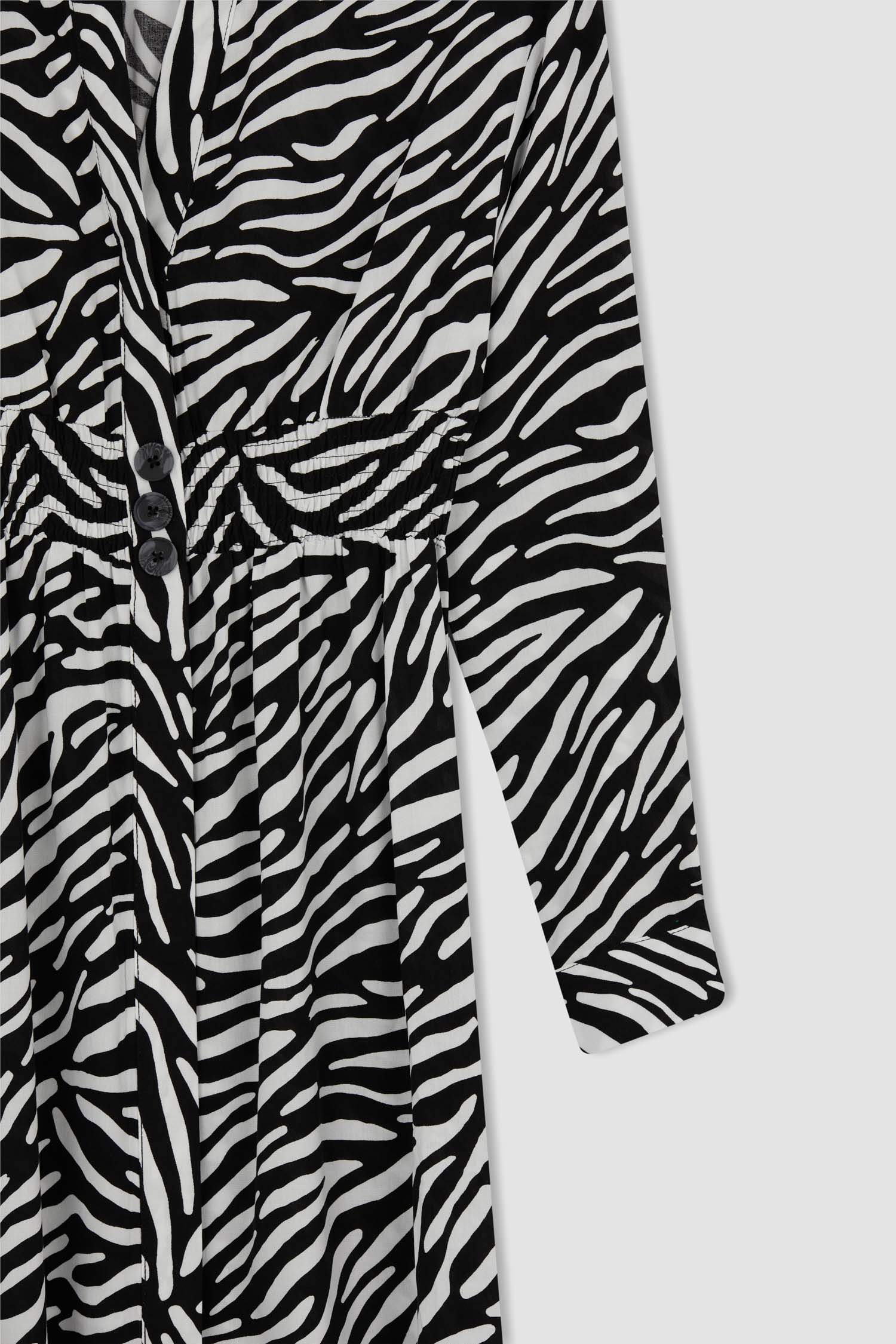 فستان ميدي كم طويل بياقة قميص