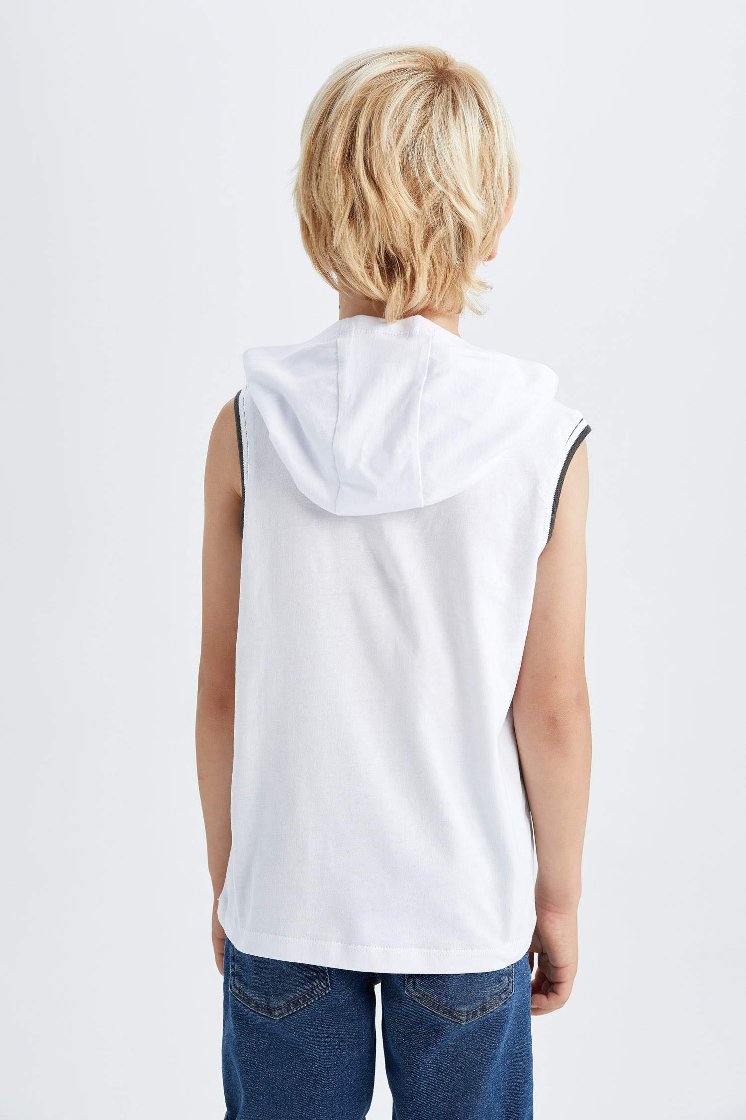 Майка с капюшоном для мальчиков