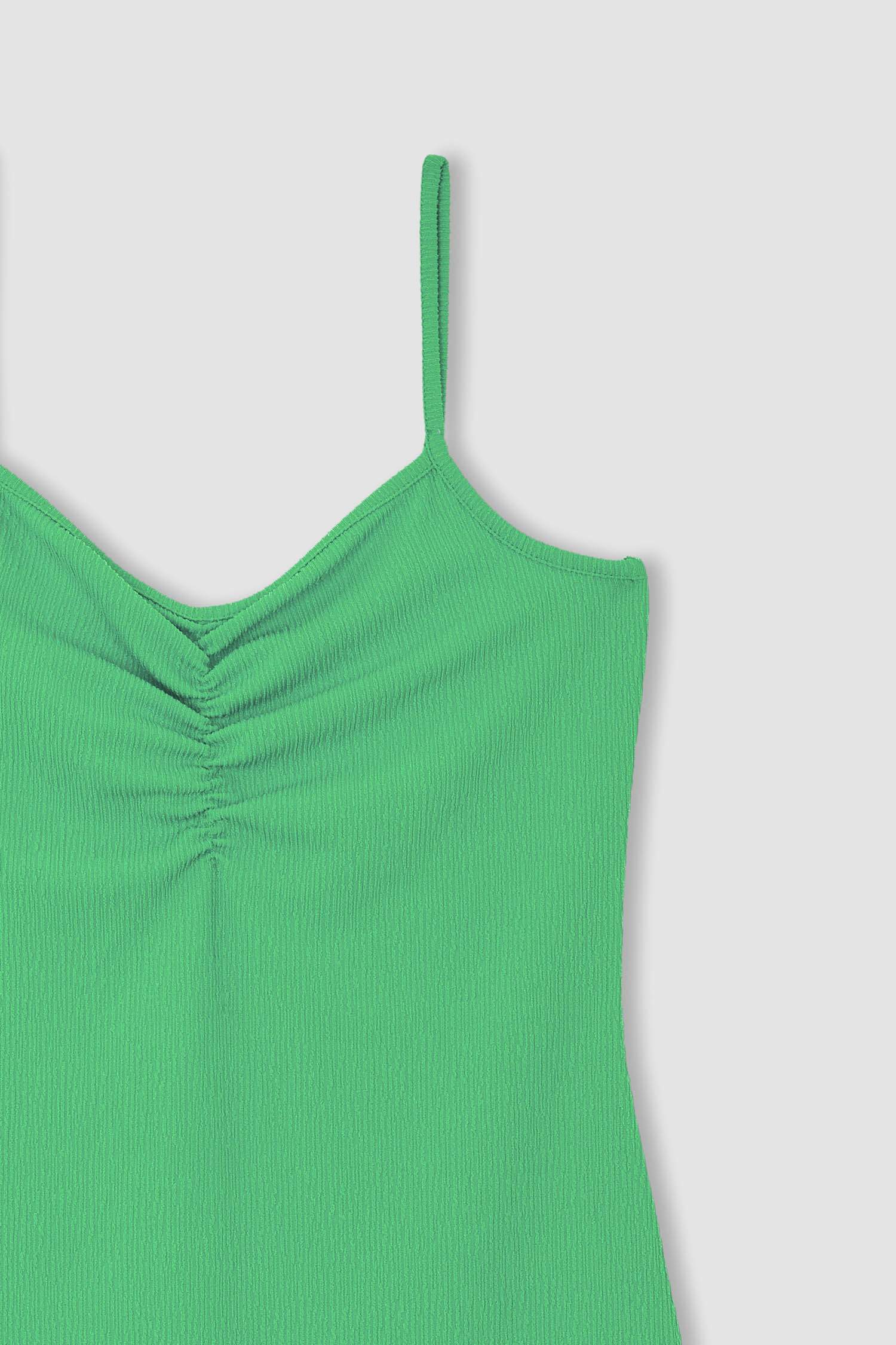 فستان محبوك ميدي بحمالات