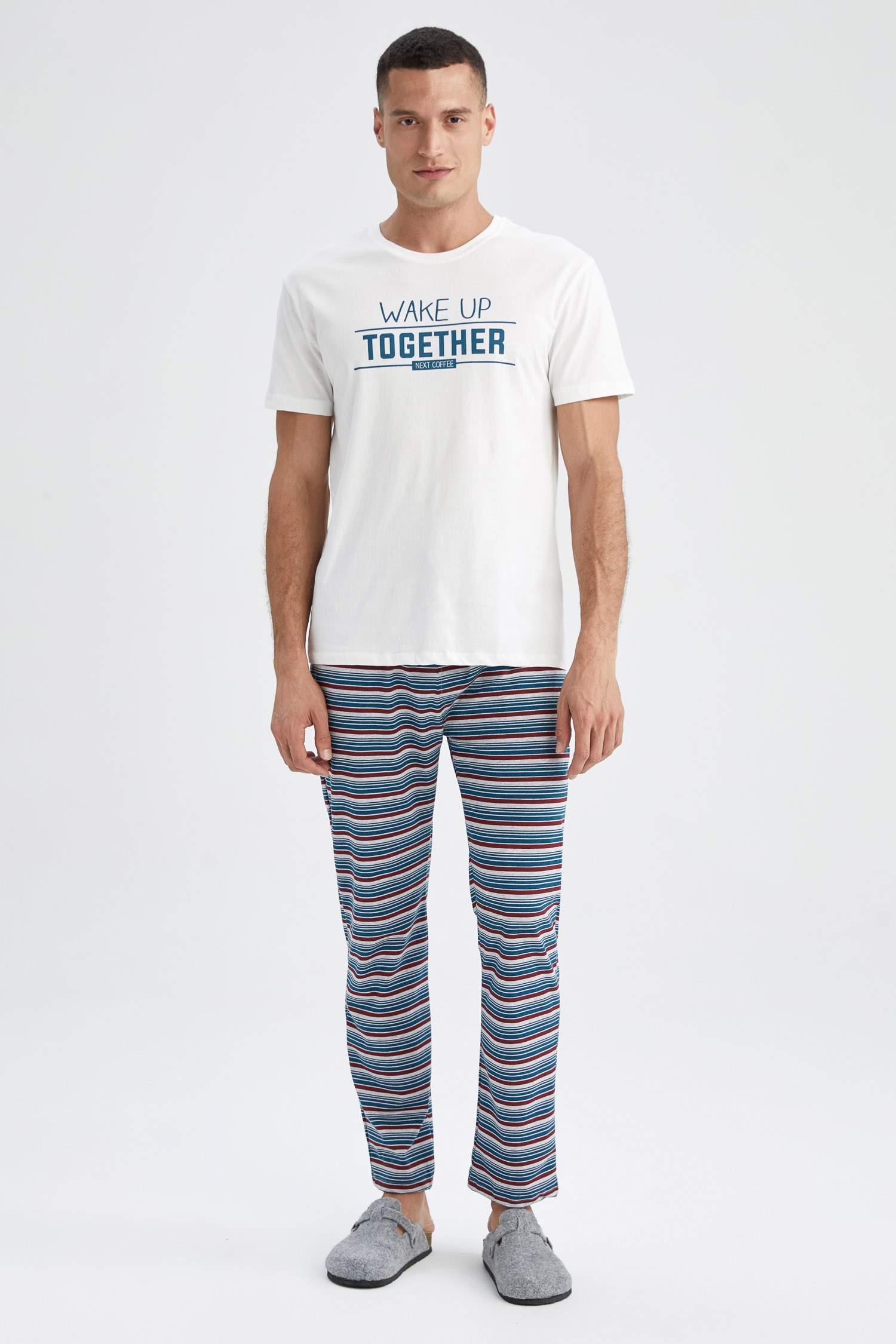 سيت قصة عادية نص كم من قطعتين