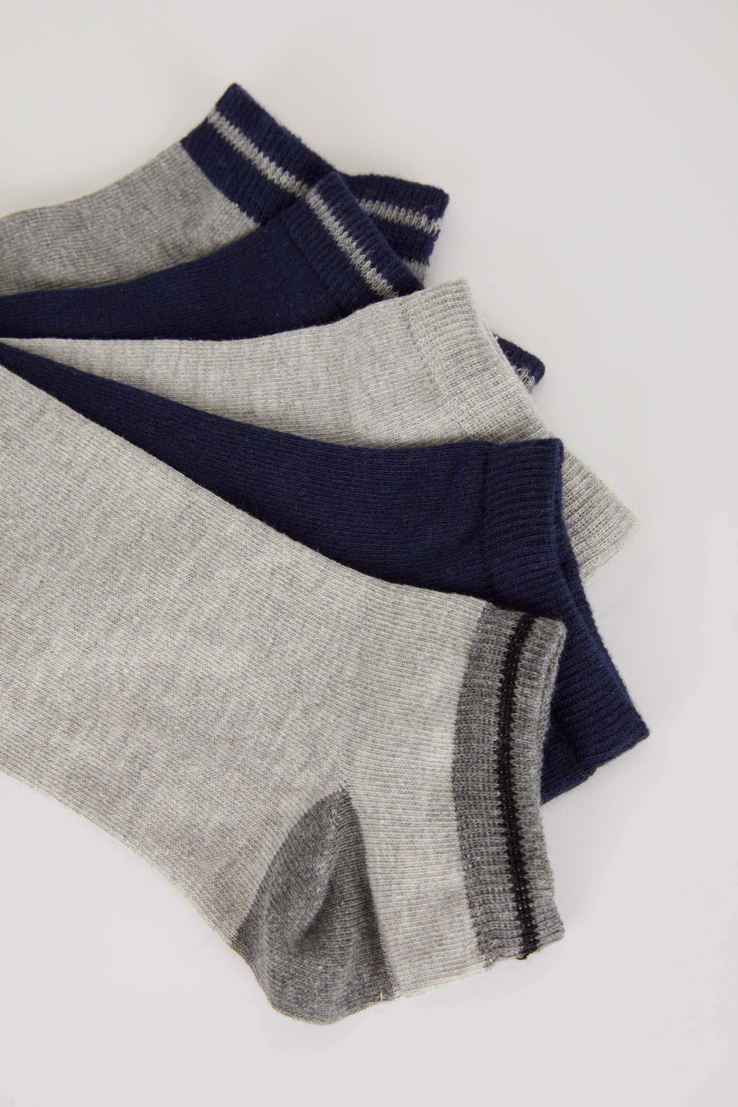 Man 5 Piece Short Socks