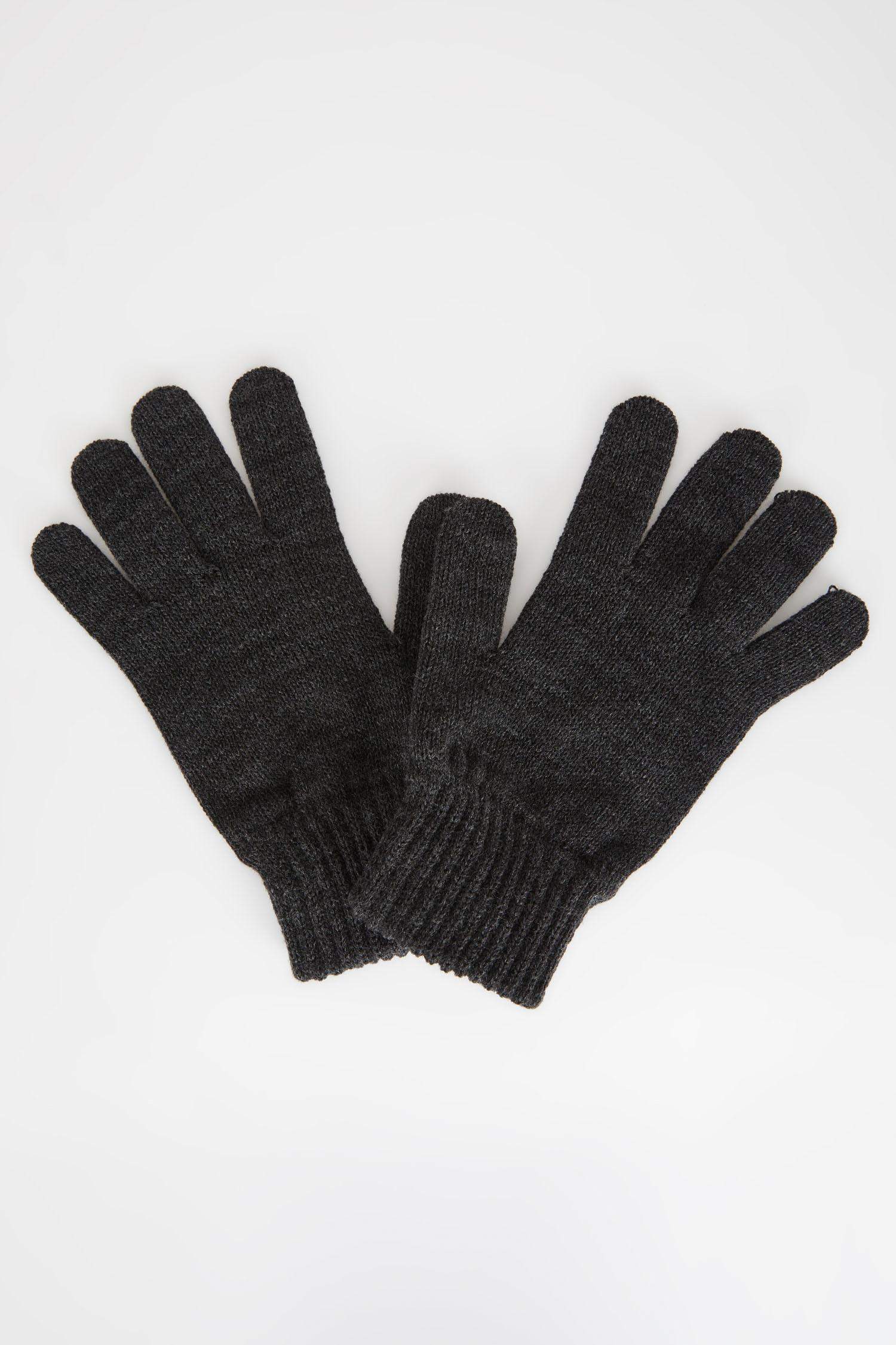 Man Gloves