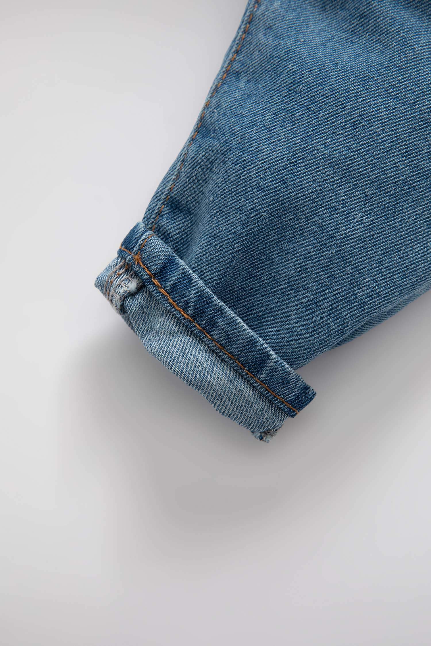 Штаны комфортного кроя с цветочным принтом