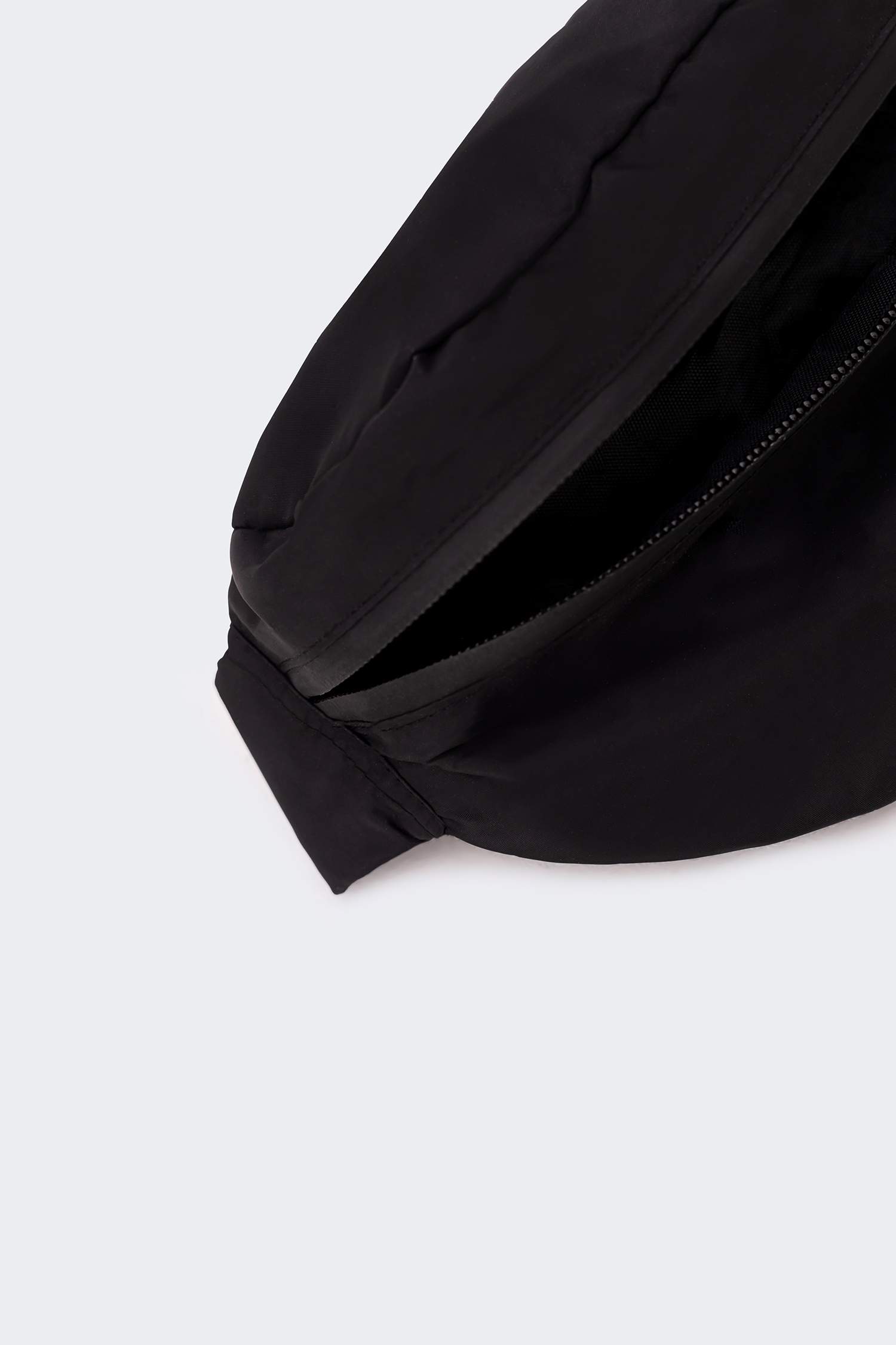 شنطة خصر رجالي