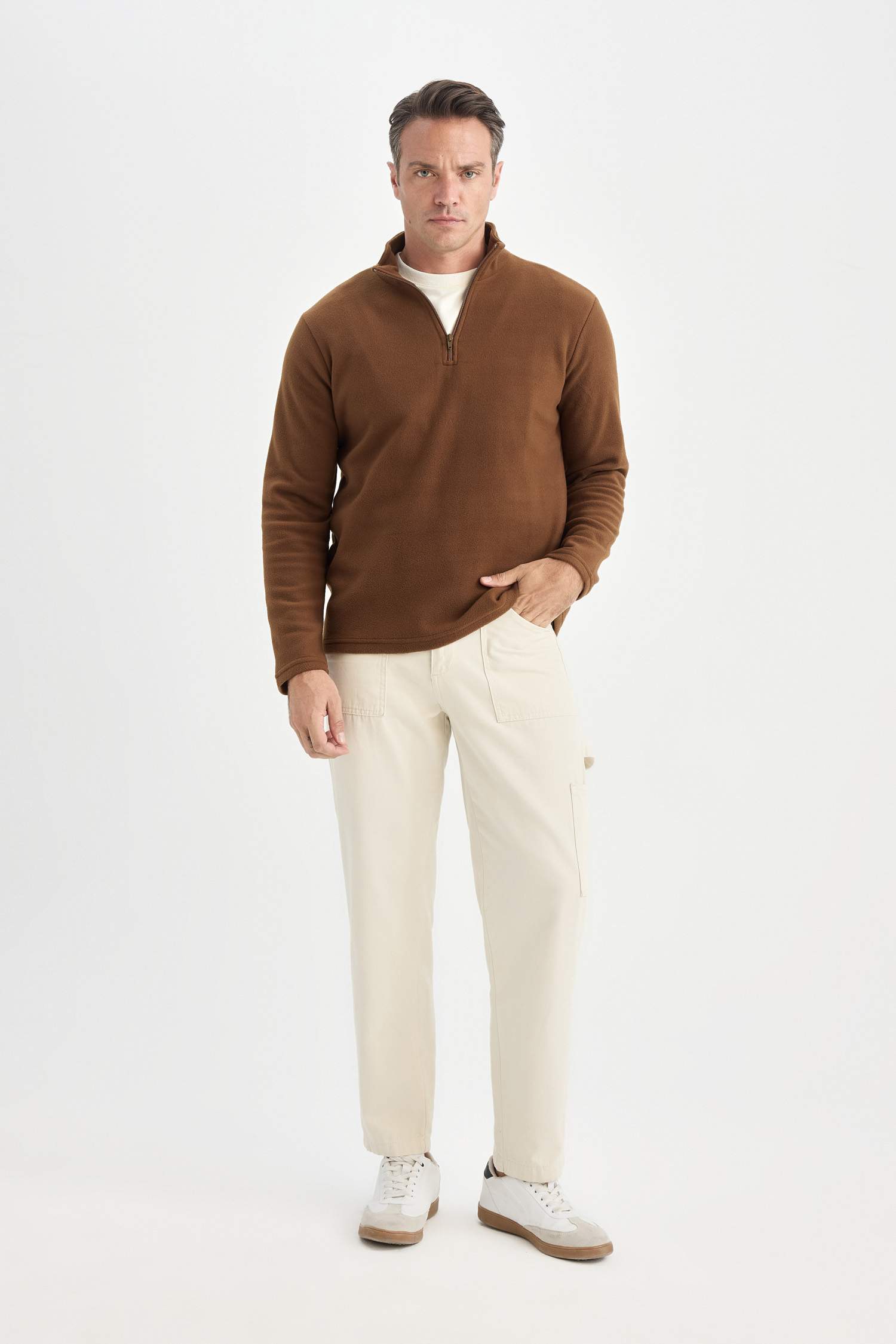 Kahverengi Tüylenme Yapmayan Soğuk Geçirmez Regular Fit Dik Yaka Fermuarlı Polar Sweatshirt