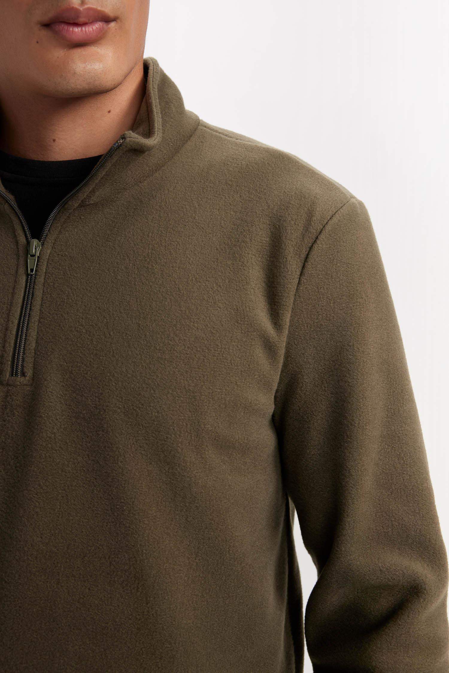 Haki Tüylenme Yapmayan Soğuk Geçirmez  Regular Fit Dik Yaka Fermuarlı Polar Sweatshirt