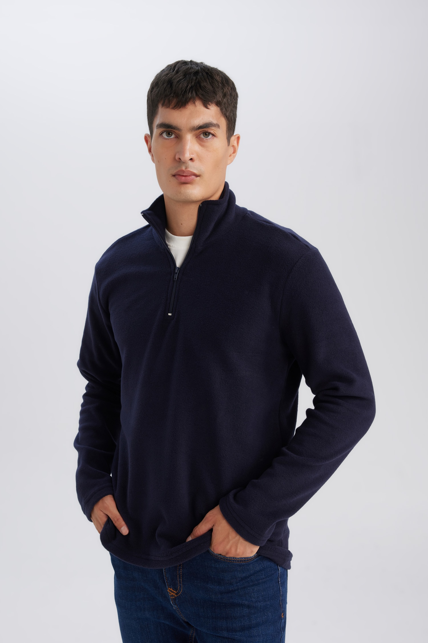 DeFacto Regular Fıt Polar Sweatshirt görsel 3