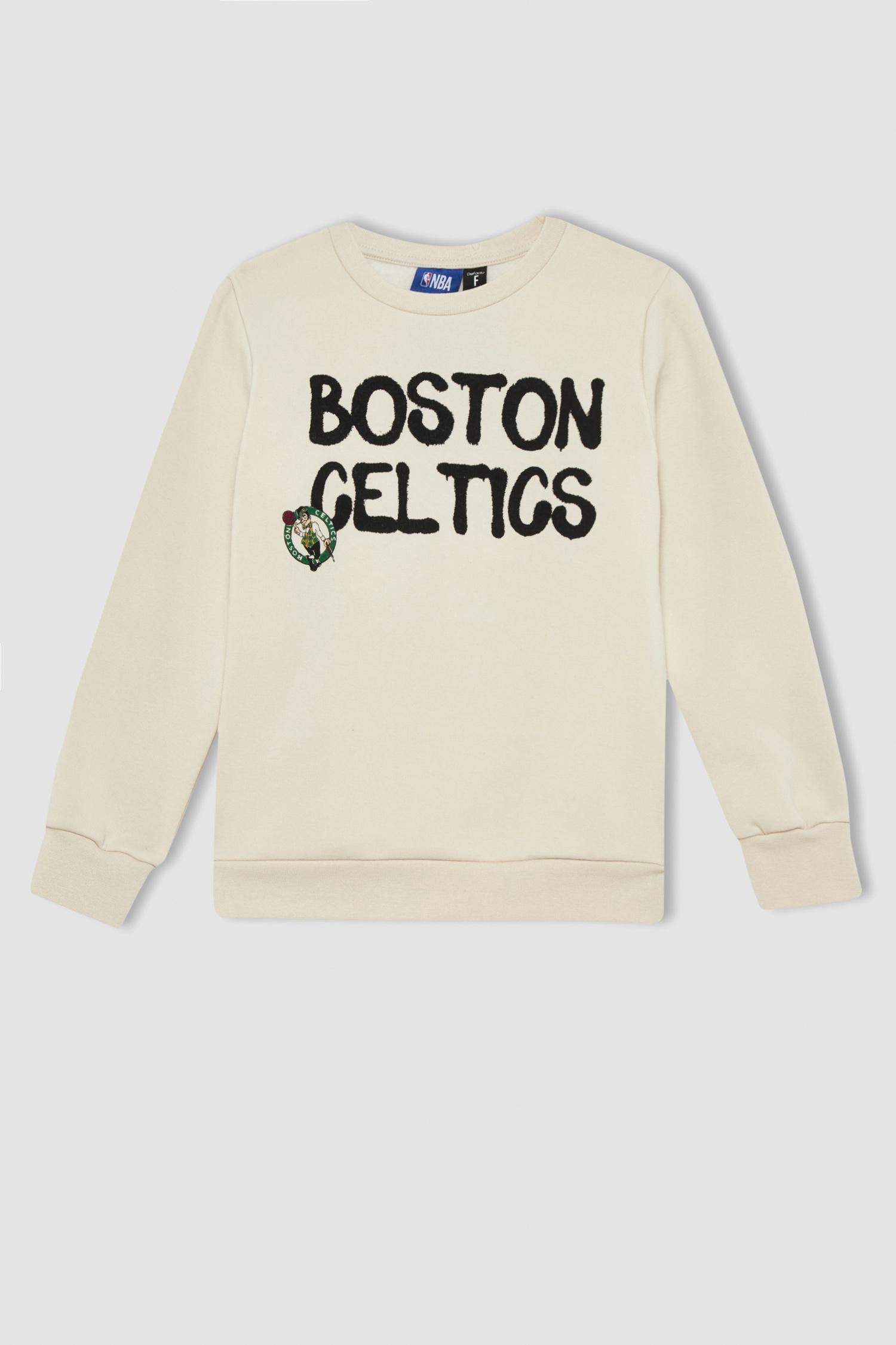 Свитшот стандартного кроя NBA Boston Celtics из плотной ткани для мальчиков