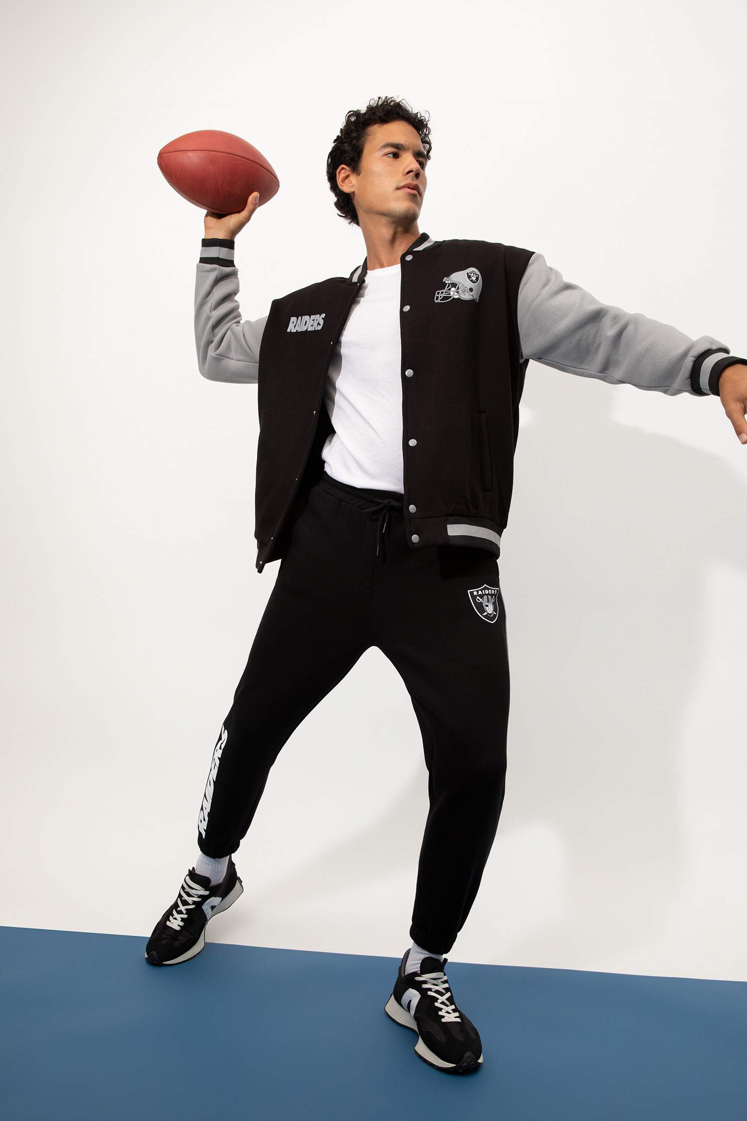 Black WOMAN Defacto Fit NFL Las Vegas Raiders Palazzo Sweatpants