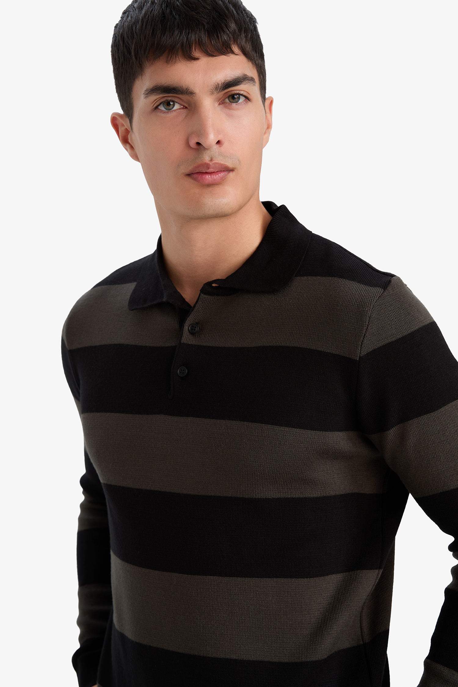 Standard Fit Polo Collar Knitwear Pullover
