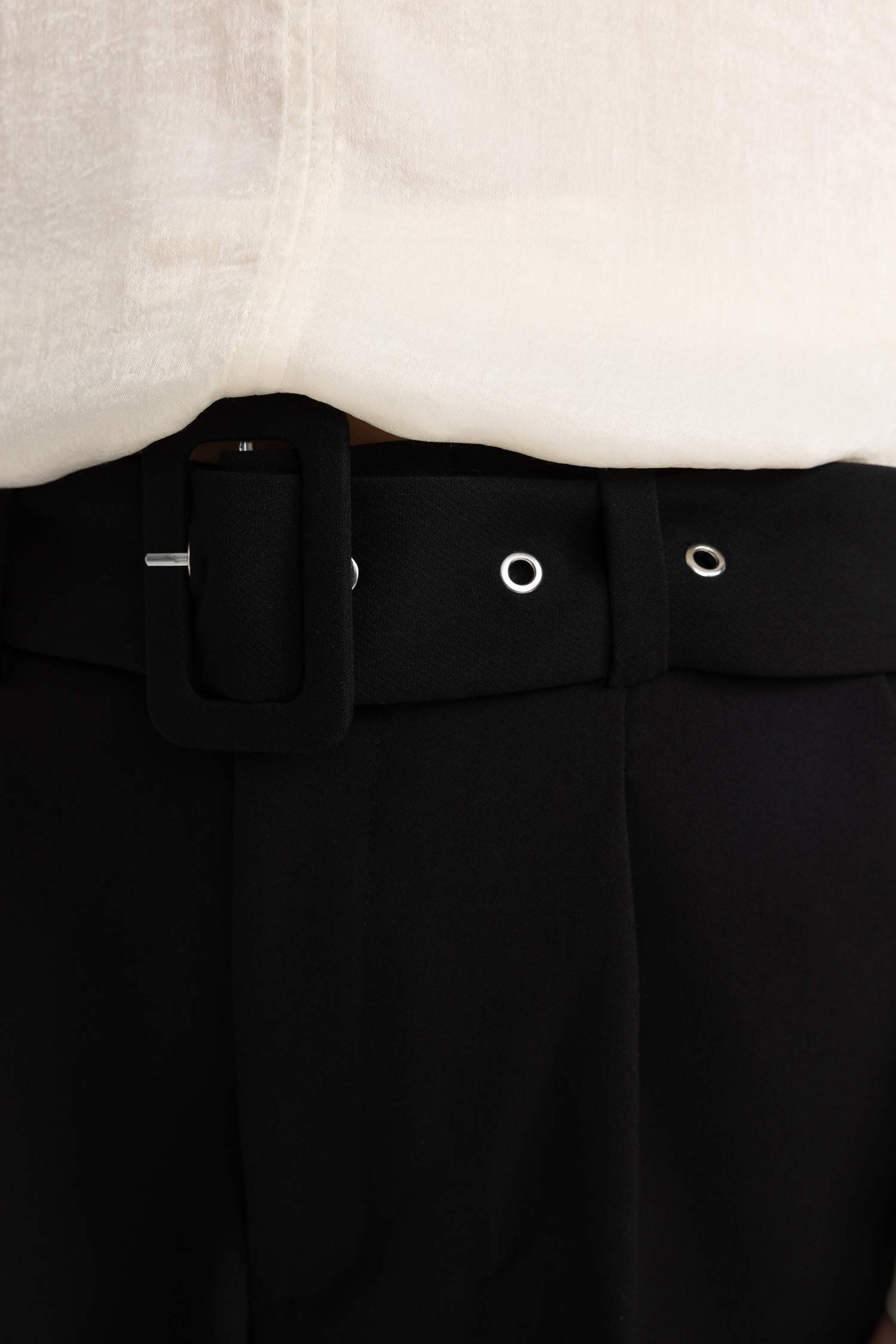 Slim Fit High Waist Pocketed Textured Trousers