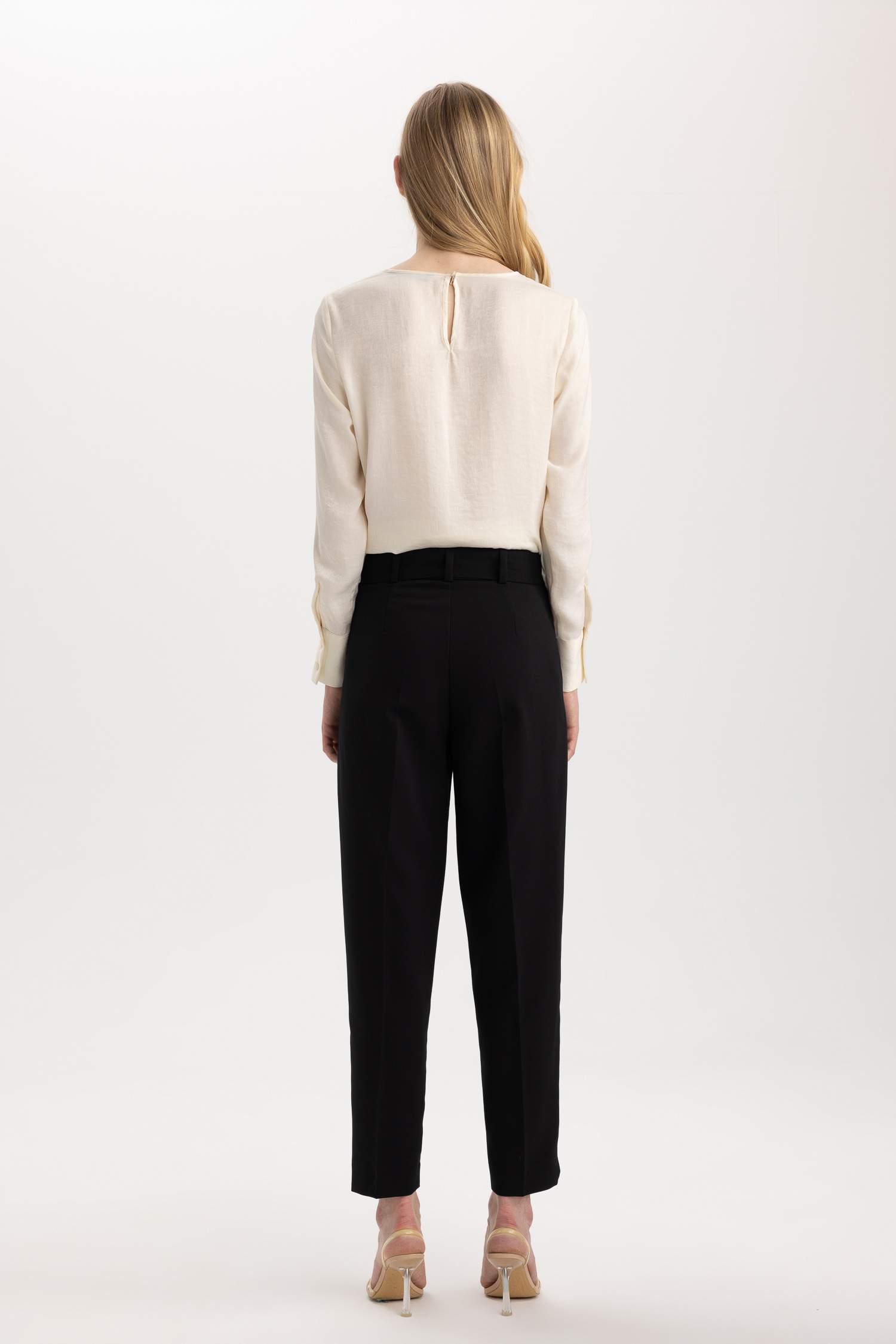 Slim Fit High Waist Pocketed Textured Trousers